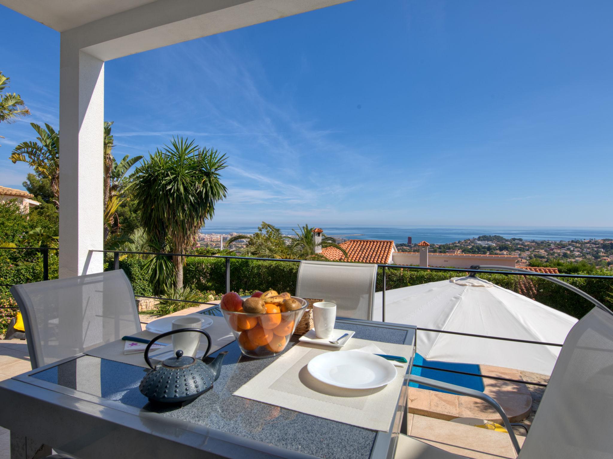 Foto 3 - Casa de 3 habitaciones en Dénia con piscina privada y vistas al mar