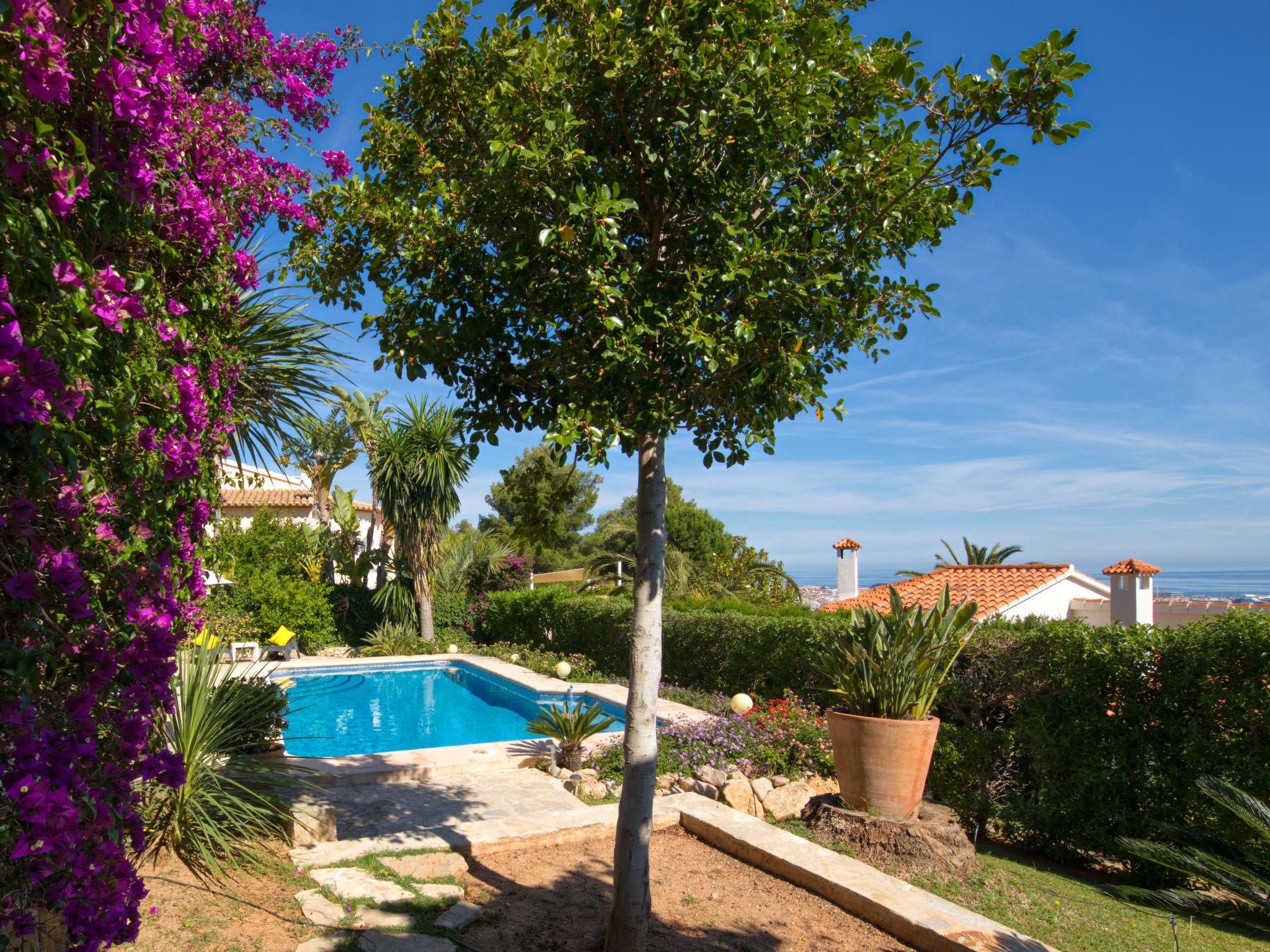 Foto 2 - Casa de 3 habitaciones en Dénia con piscina privada y vistas al mar