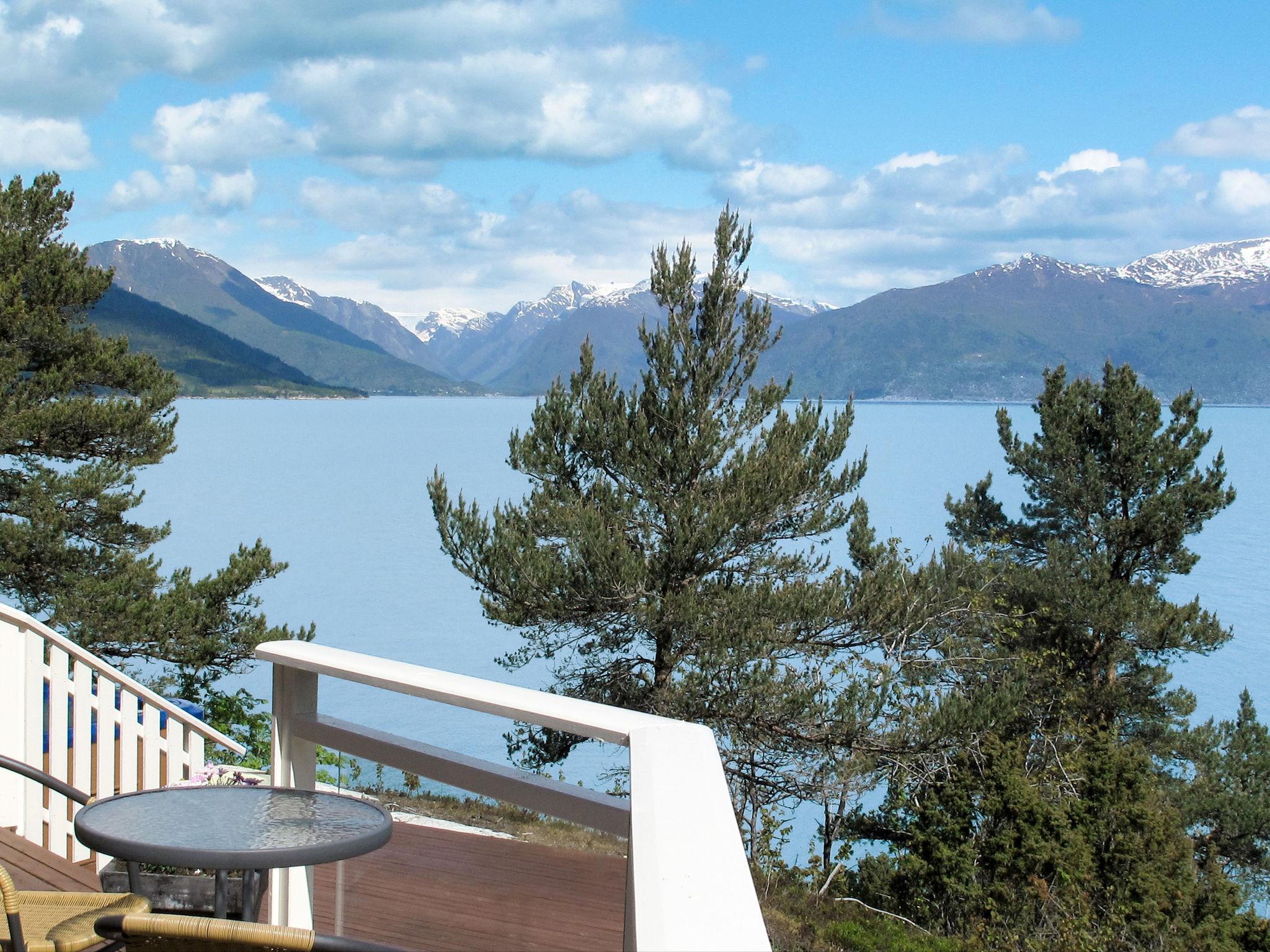 Foto 6 - Casa de 4 quartos em Vik i Sogn com terraço e sauna