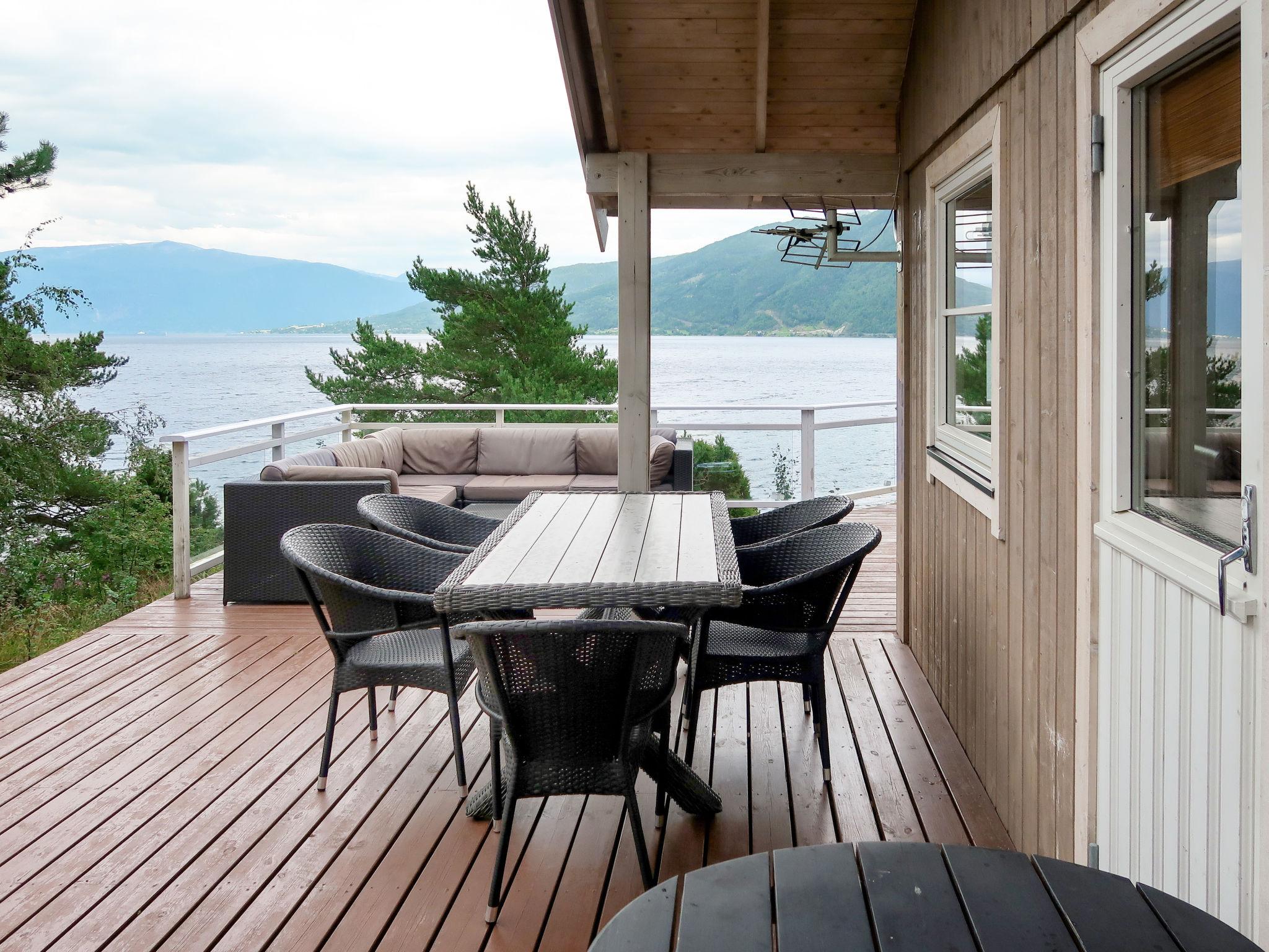 Photo 5 - Maison de 4 chambres à Vik i Sogn avec terrasse et sauna