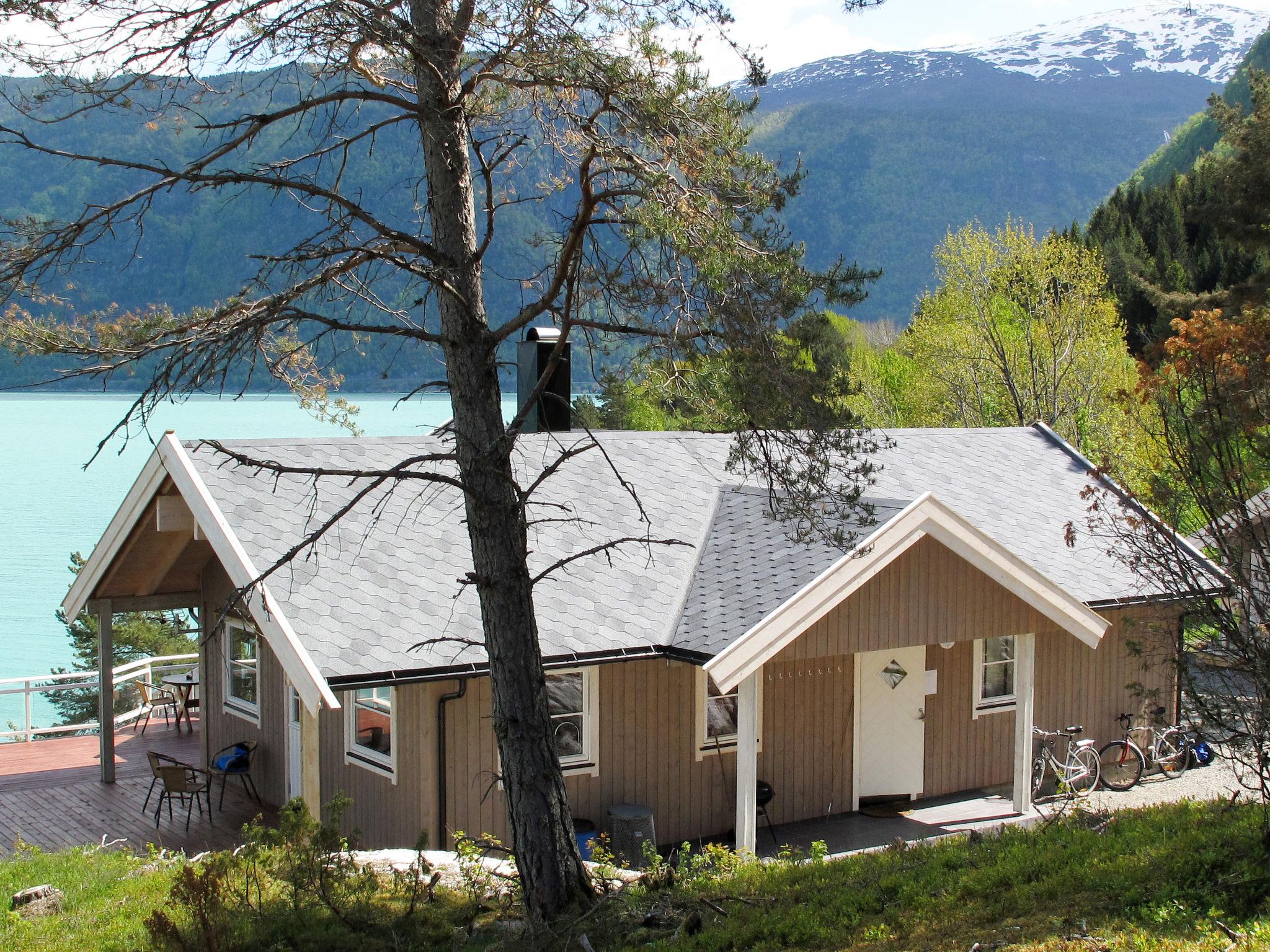 Foto 1 - Casa de 4 quartos em Vik i Sogn com terraço e sauna