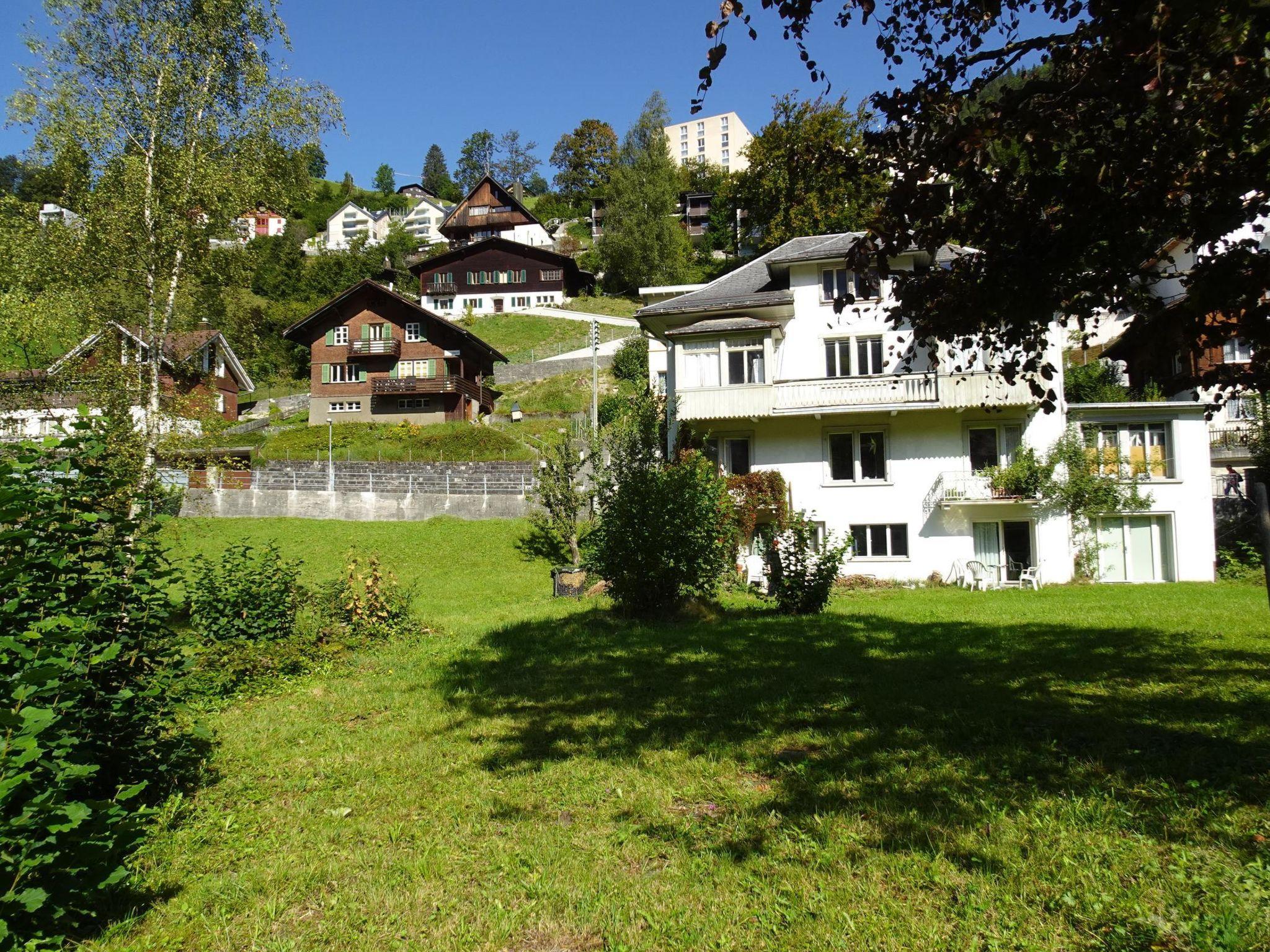 Foto 9 - Apartment mit 2 Schlafzimmern in Engelberg mit garten