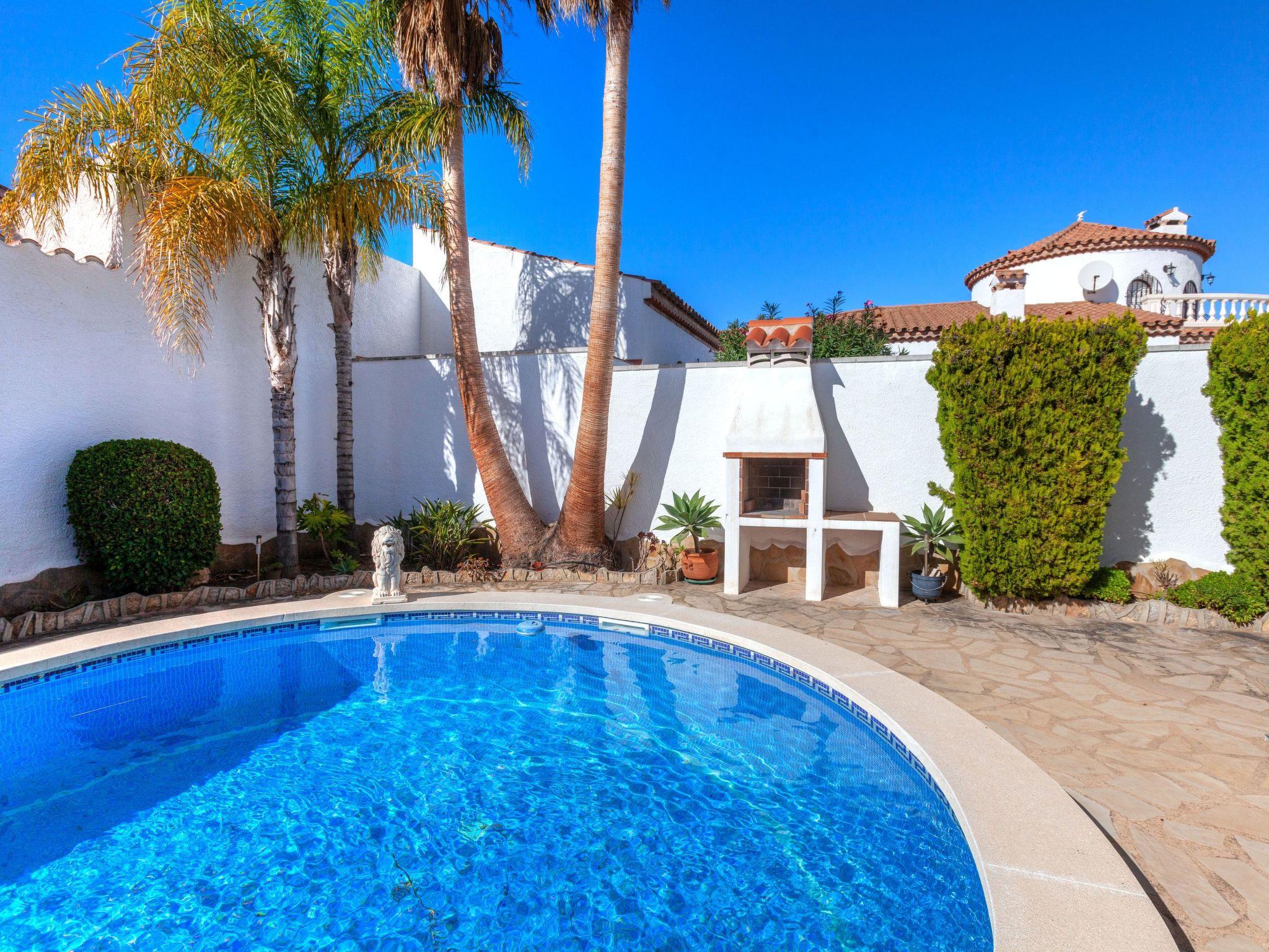 Photo 18 - Maison de 3 chambres à Mont-roig del Camp avec piscine privée et jardin