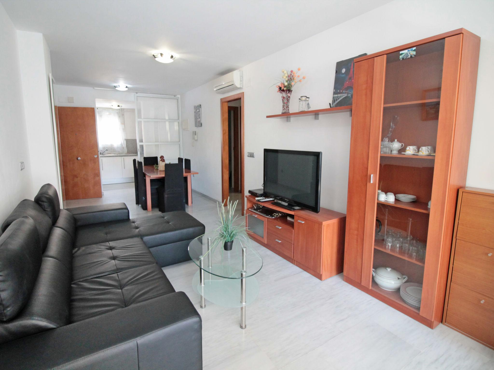 Photo 2 - 2 bedroom Apartment in Villajoyosa with swimming pool and sea view