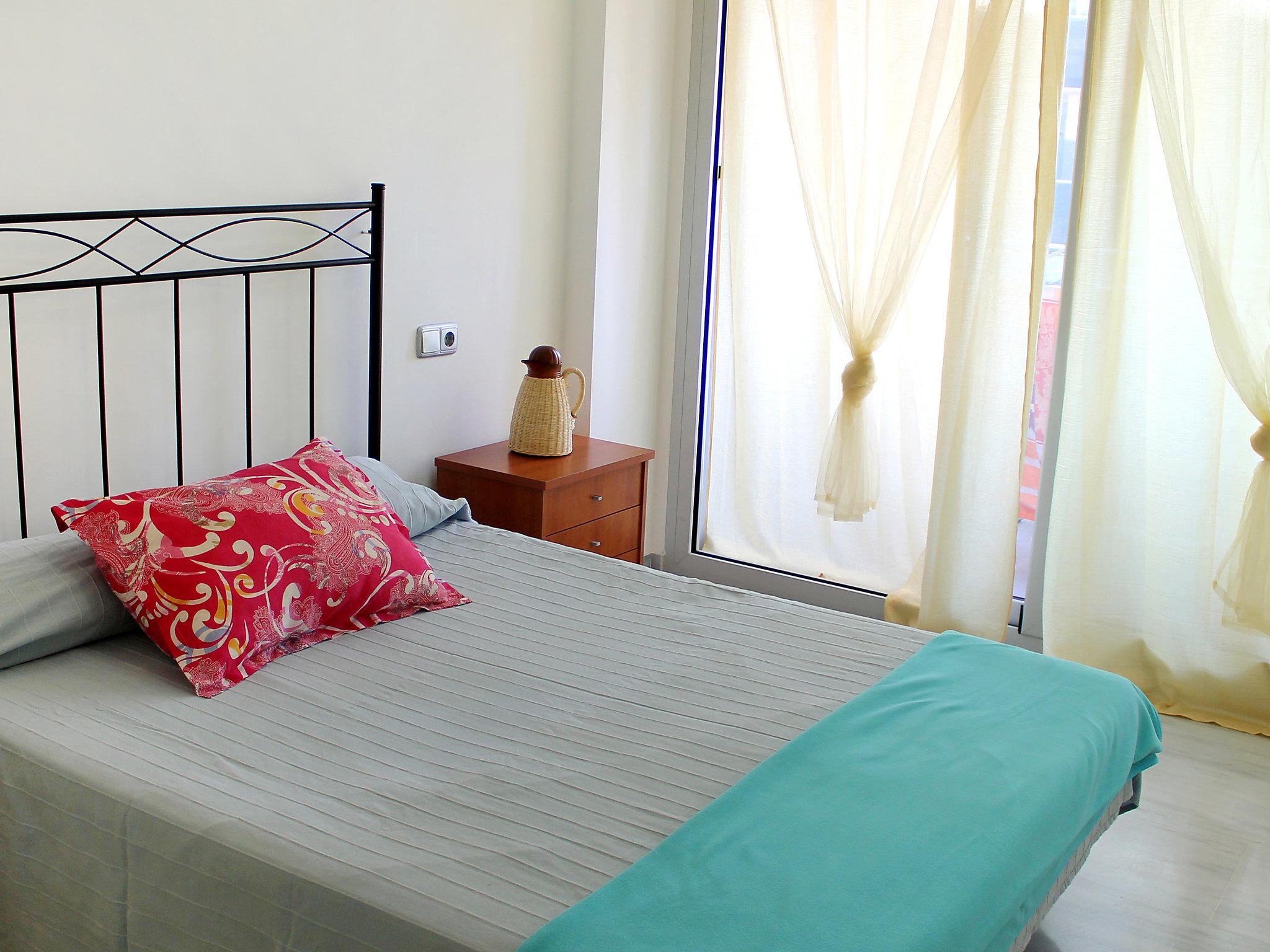 Foto 10 - Appartamento con 2 camere da letto a Villajoyosa con piscina e vista mare