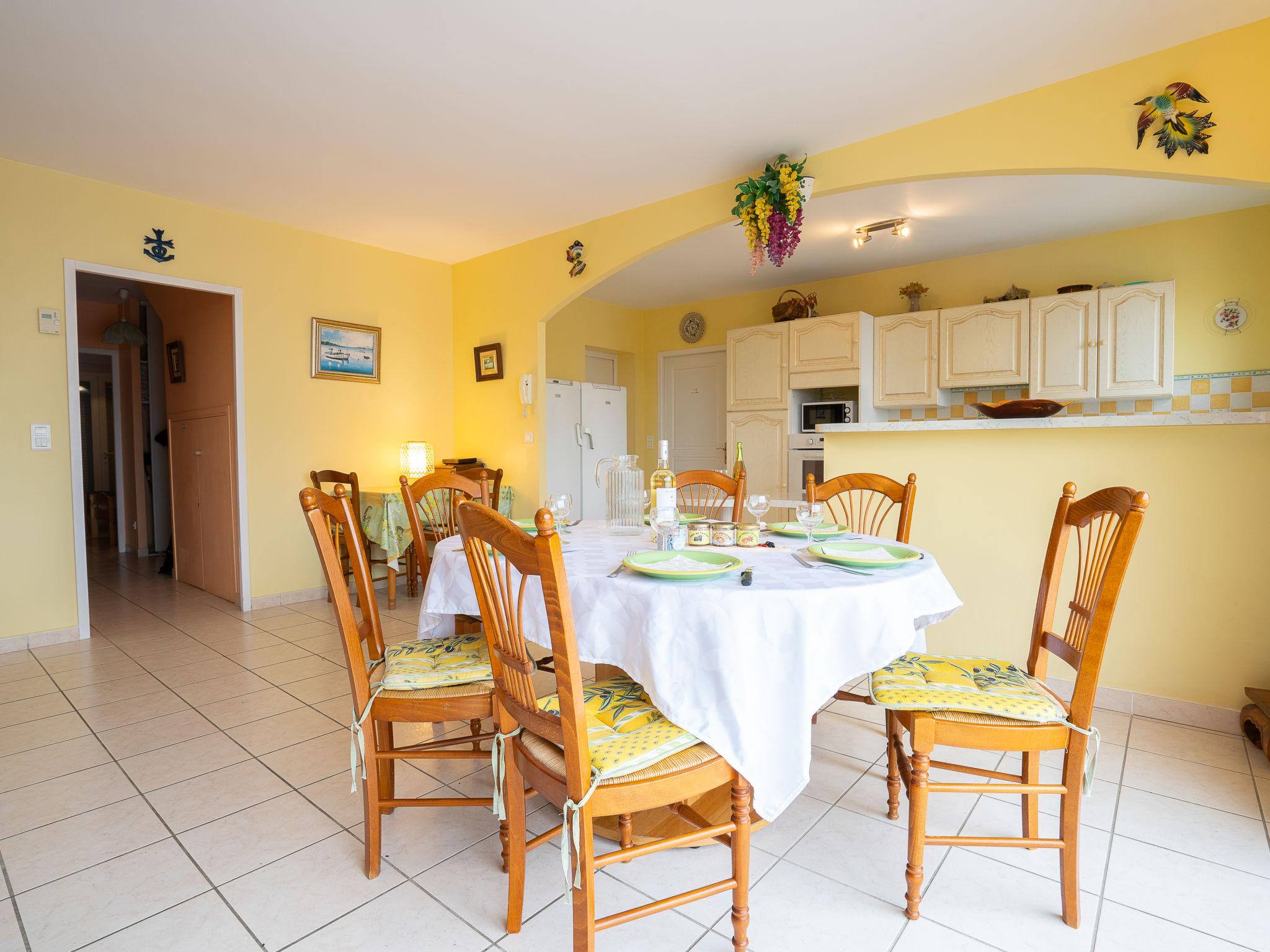 Photo 13 - 5 bedroom House in Le Grau-du-Roi with private pool and sea view