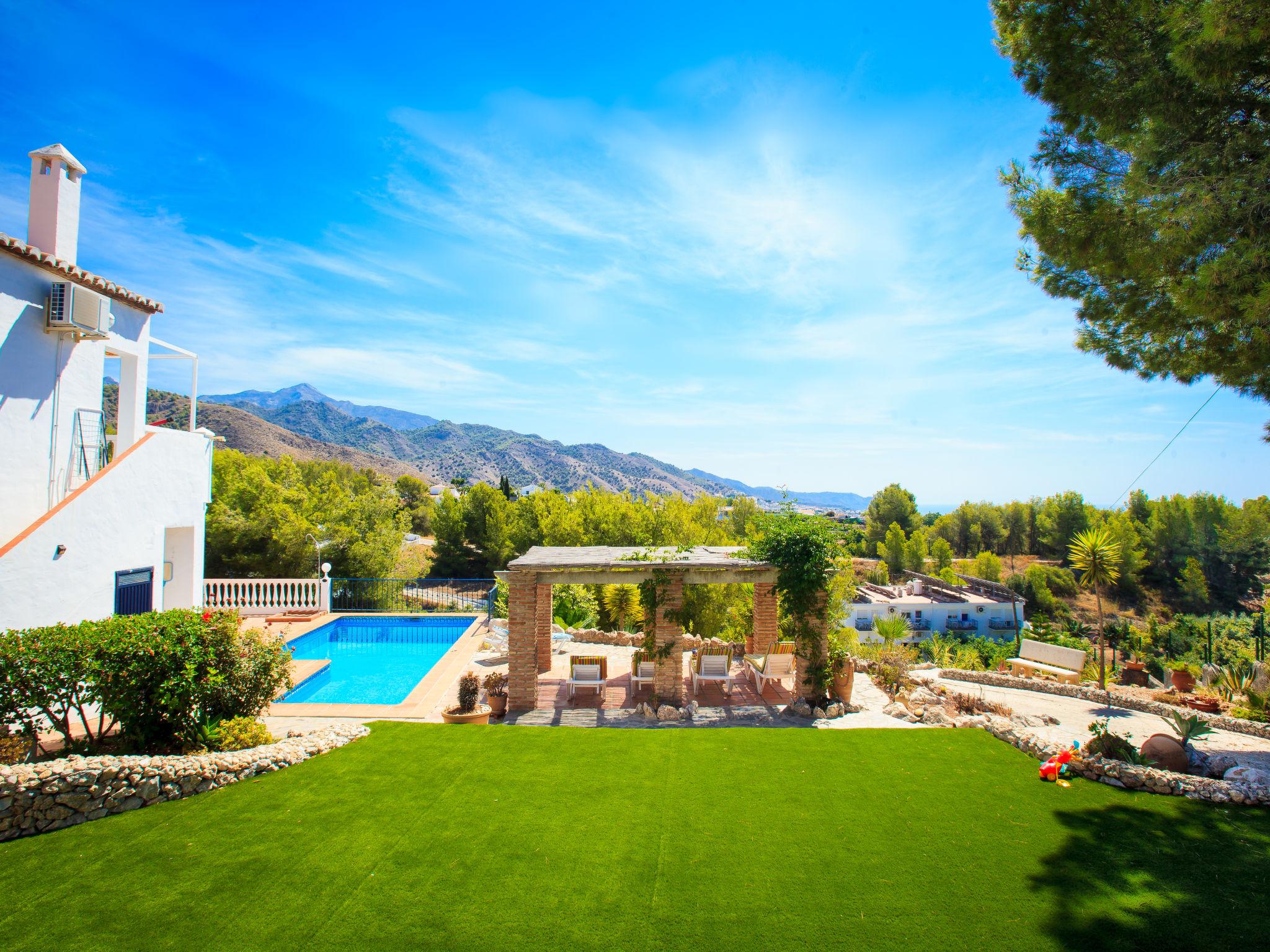 Photo 23 - 4 bedroom House in Frigiliana with private pool and sea view