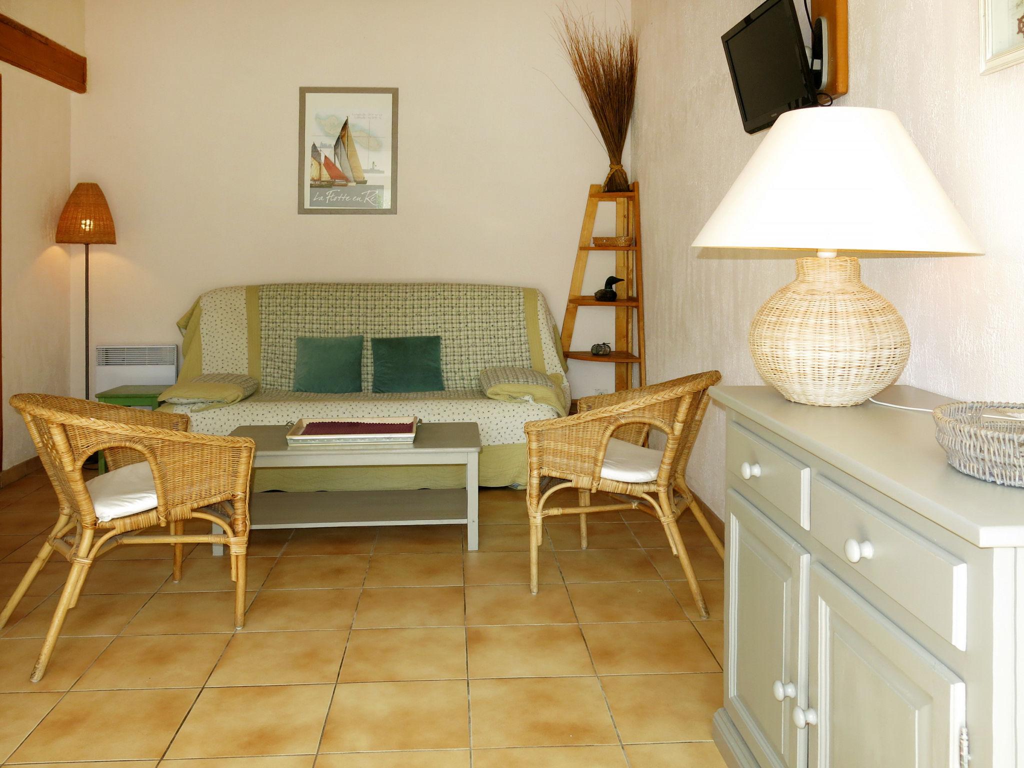 Photo 6 - 2 bedroom House in La Flotte with garden and terrace