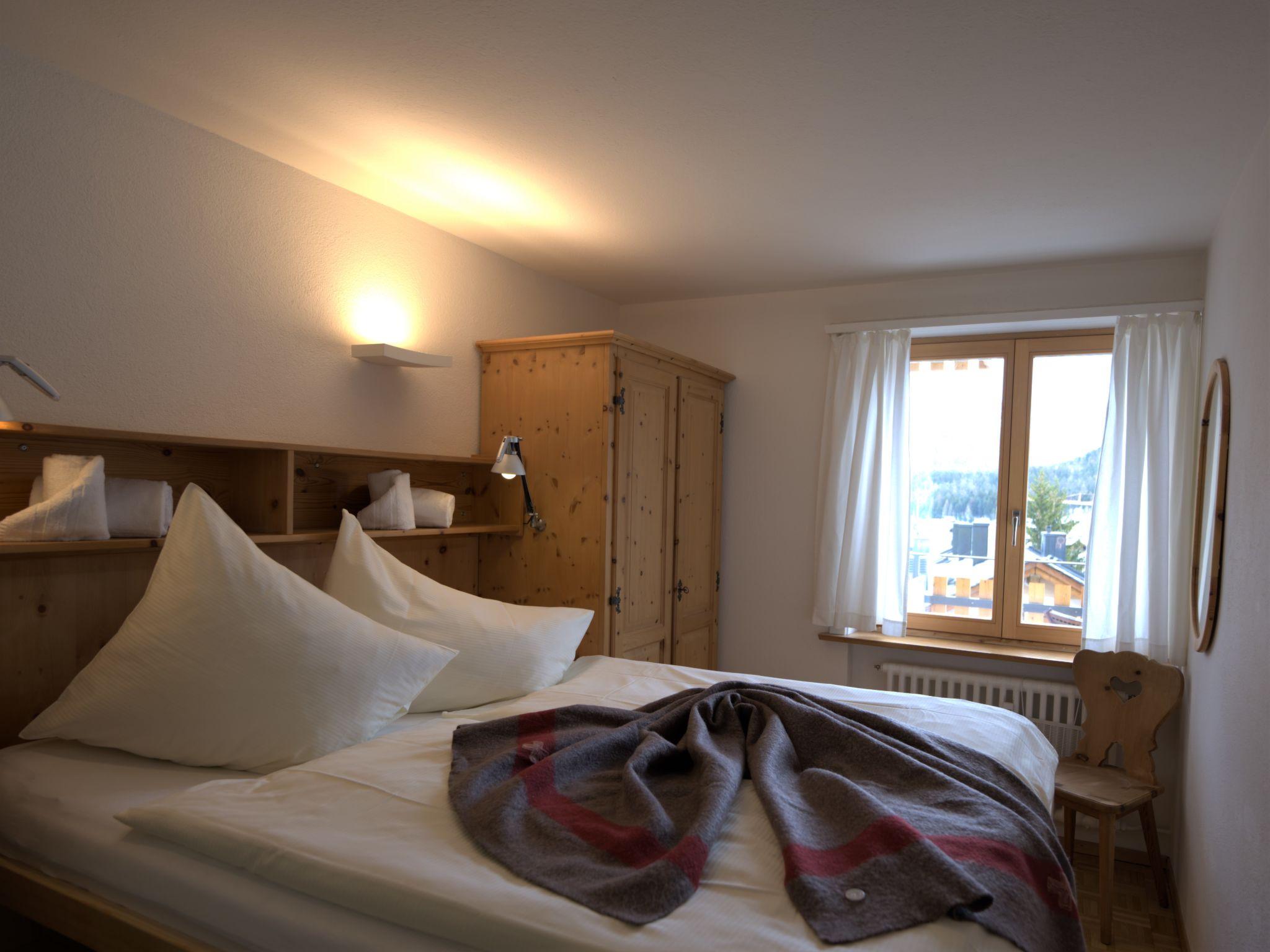 Foto 3 - Apartamento de 3 quartos em Celerina/Schlarigna com vista para a montanha