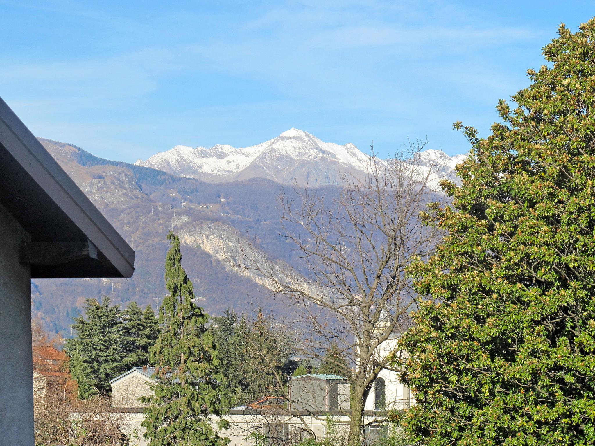 Foto 51 - Casa con 6 camere da letto a Dervio con giardino e terrazza