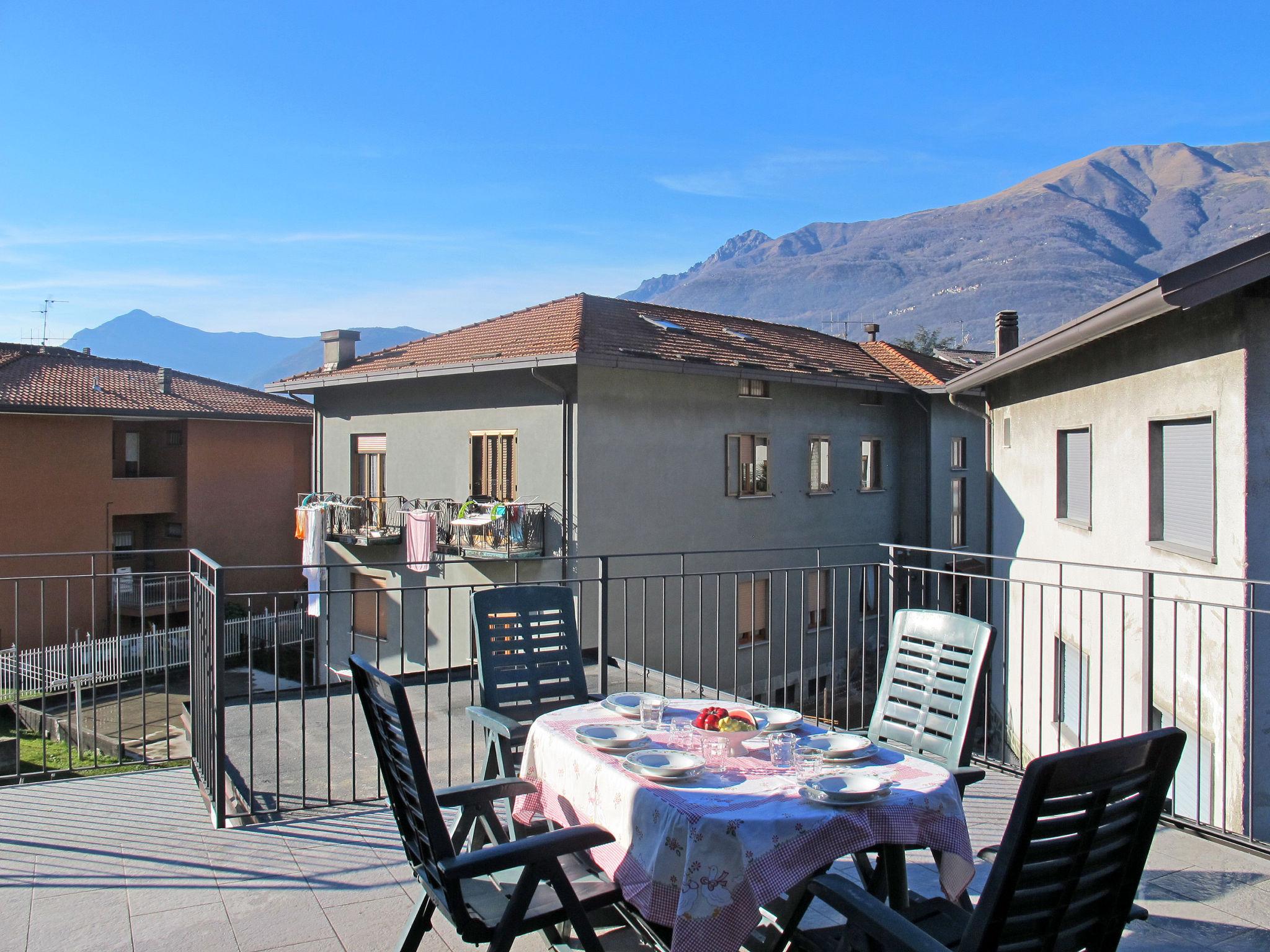 Foto 21 - Casa con 6 camere da letto a Dervio con piscina privata e vista sulle montagne