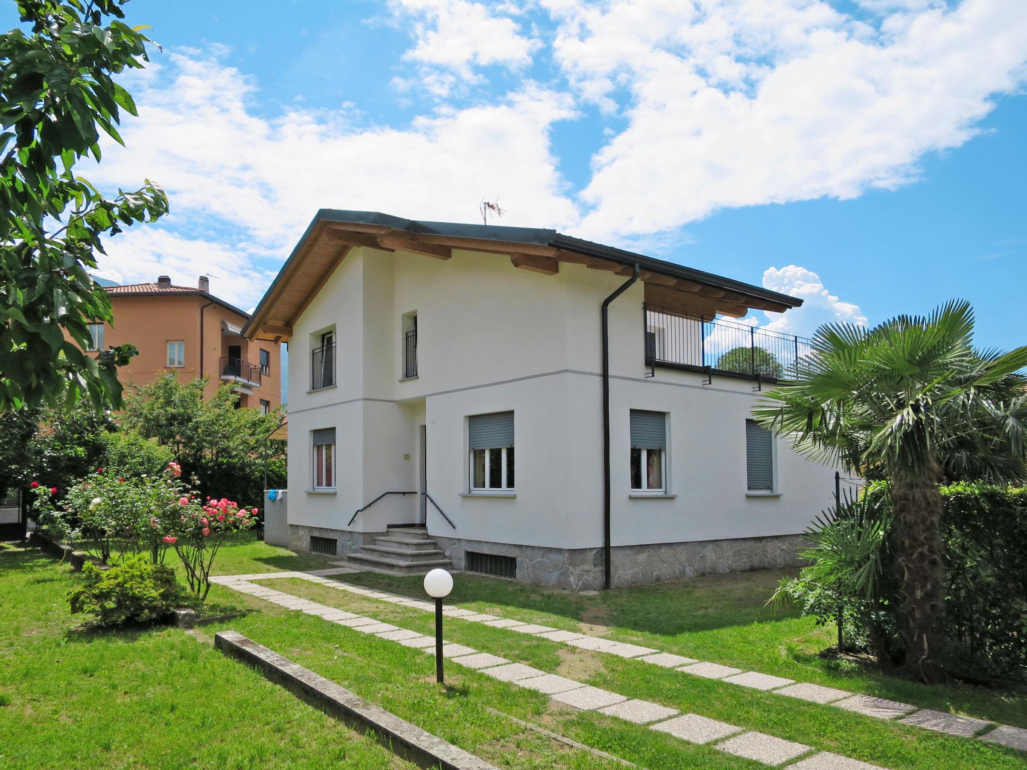 Foto 49 - Casa de 6 habitaciones en Dervio con piscina privada y vistas a la montaña