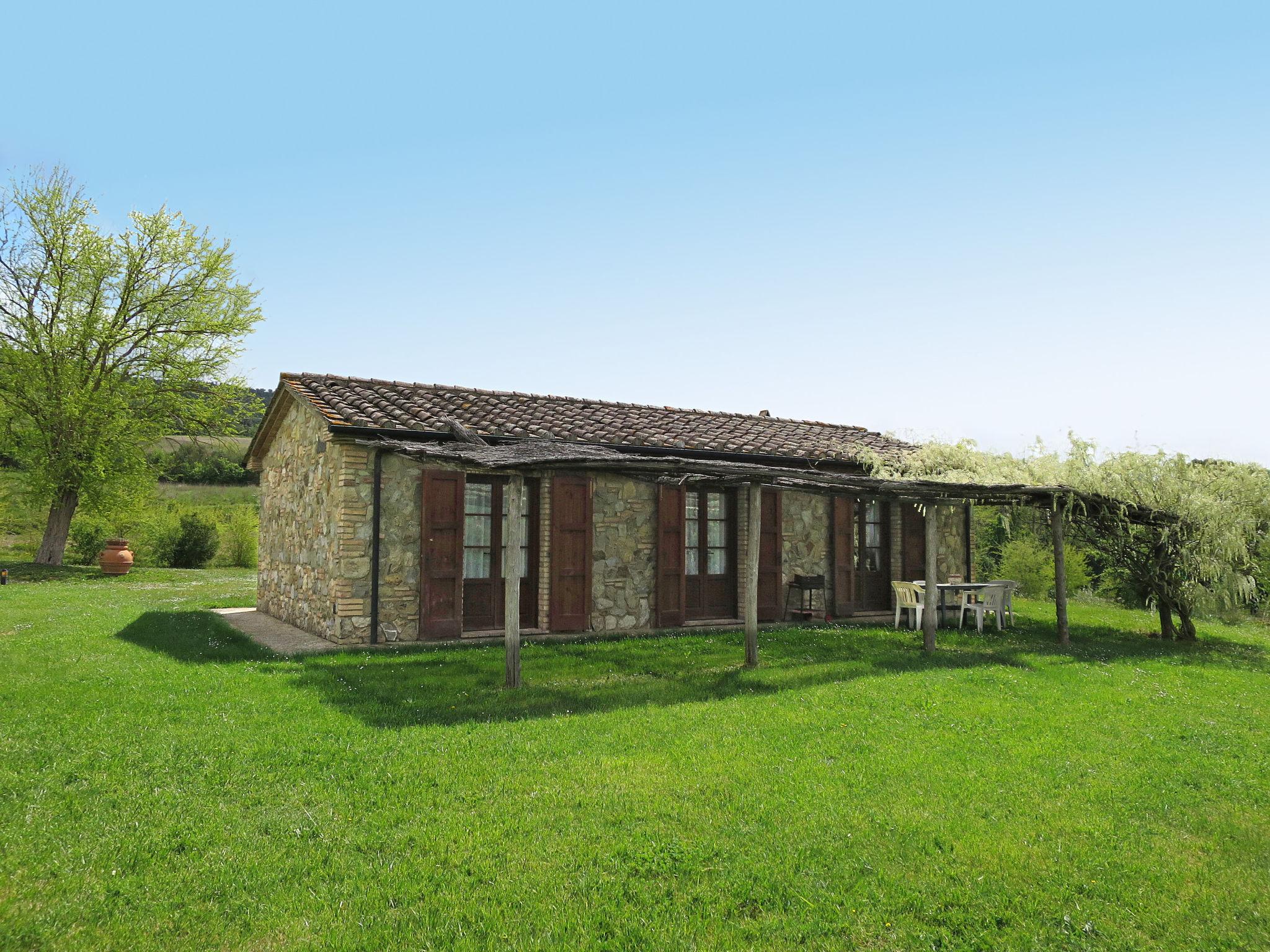 Foto 1 - Casa de 2 habitaciones en Monteverdi Marittimo con piscina y jardín