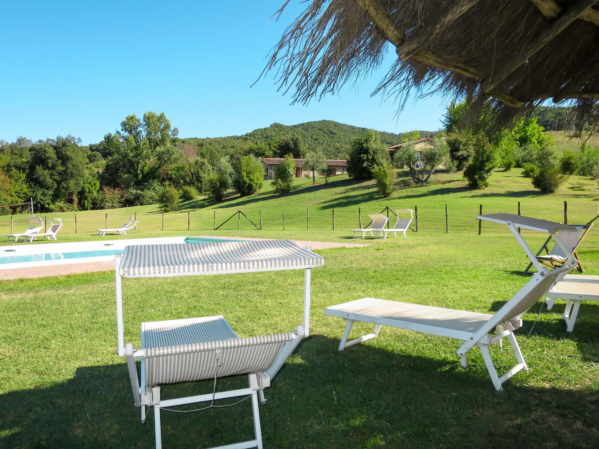 Photo 23 - Maison de 2 chambres à Monteverdi Marittimo avec piscine et jardin