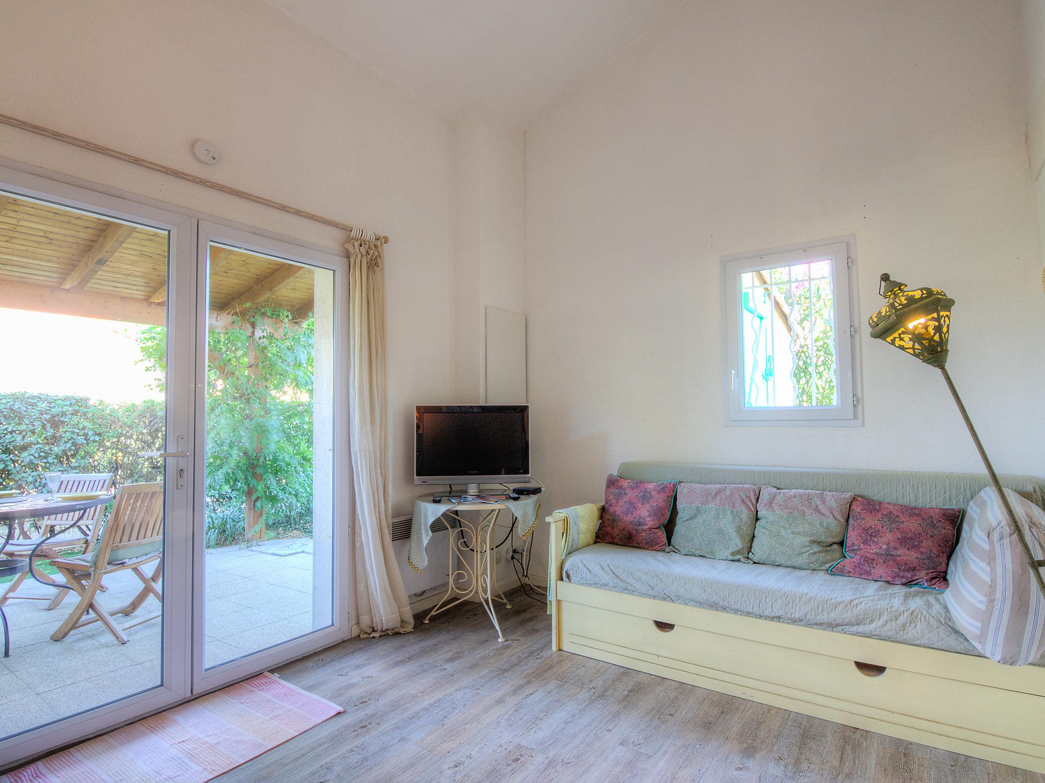 Photo 7 - Maison de 2 chambres à Saint-Cyprien avec piscine et jardin