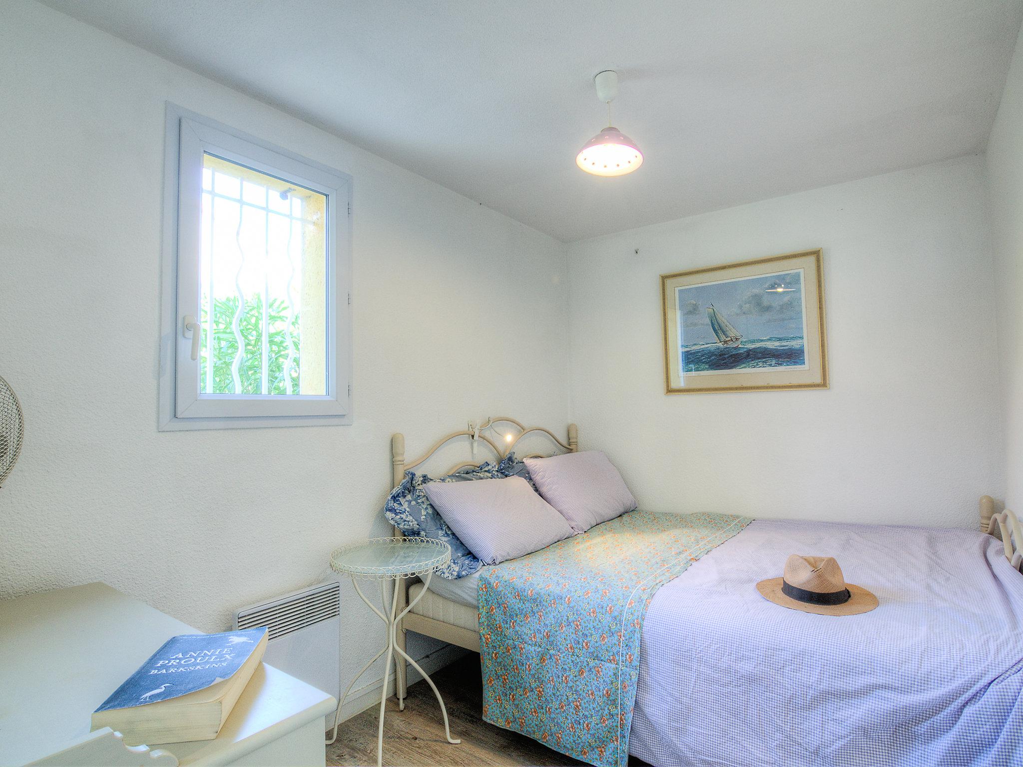 Foto 1 - Haus mit 2 Schlafzimmern in Saint-Cyprien mit schwimmbad und blick aufs meer