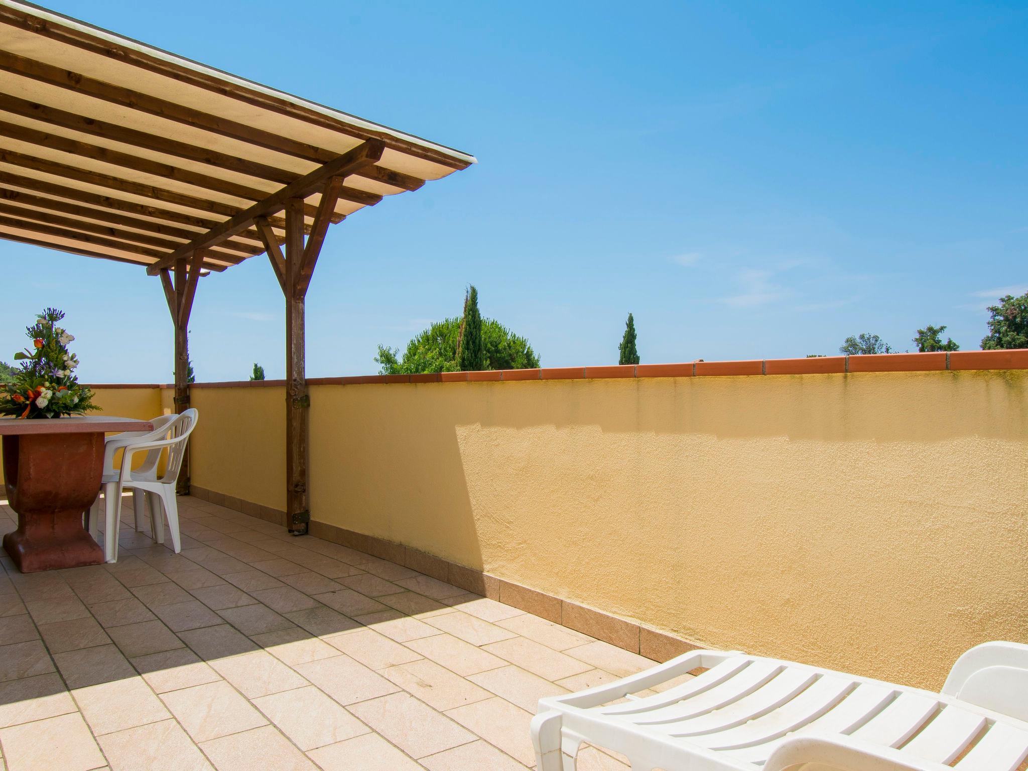 Photo 8 - Appartement de 1 chambre à Riparbella avec piscine et jardin