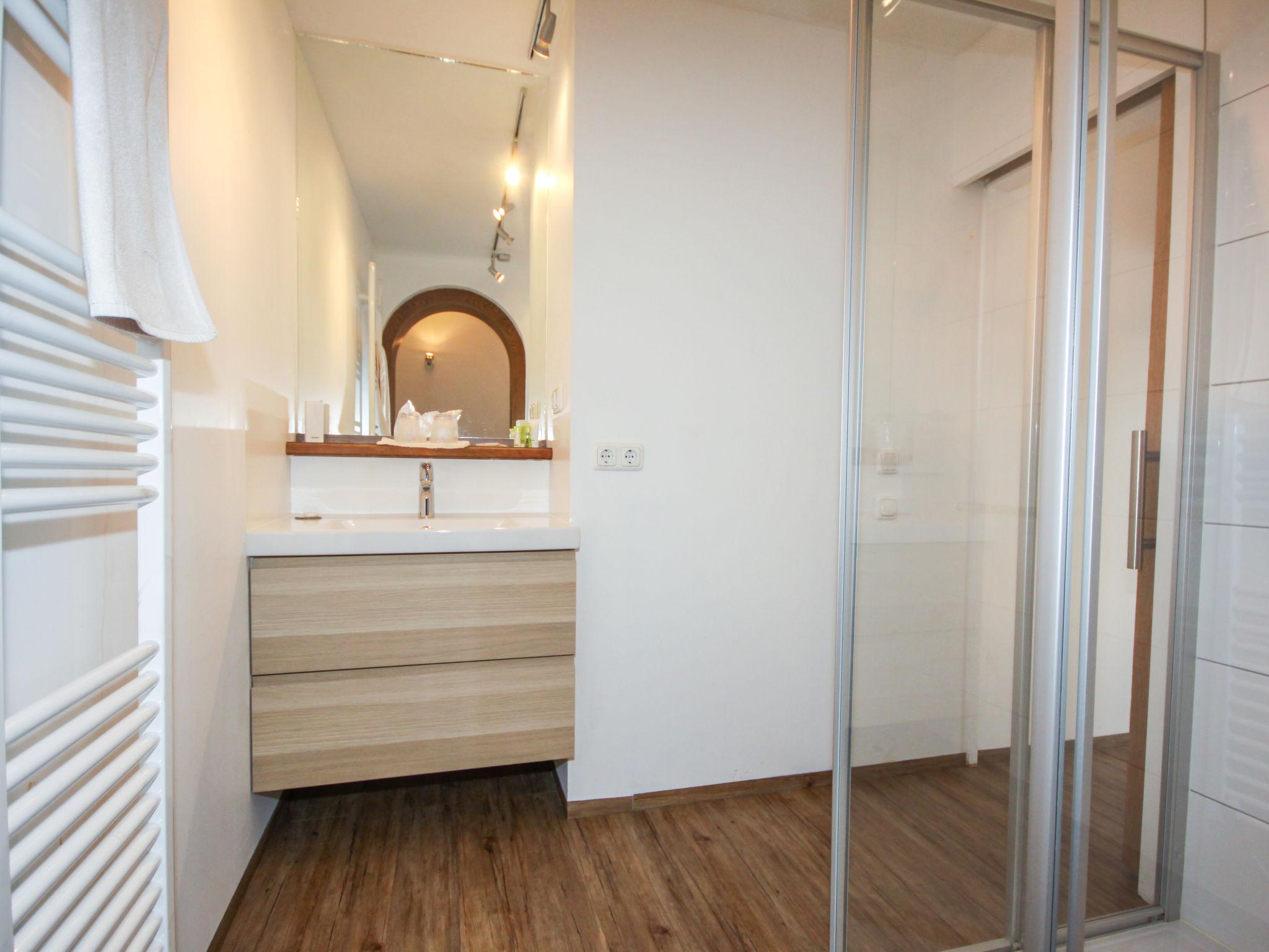 Foto 4 - Apartamento de 2 habitaciones en Neukirchen am Großvenediger con jardín