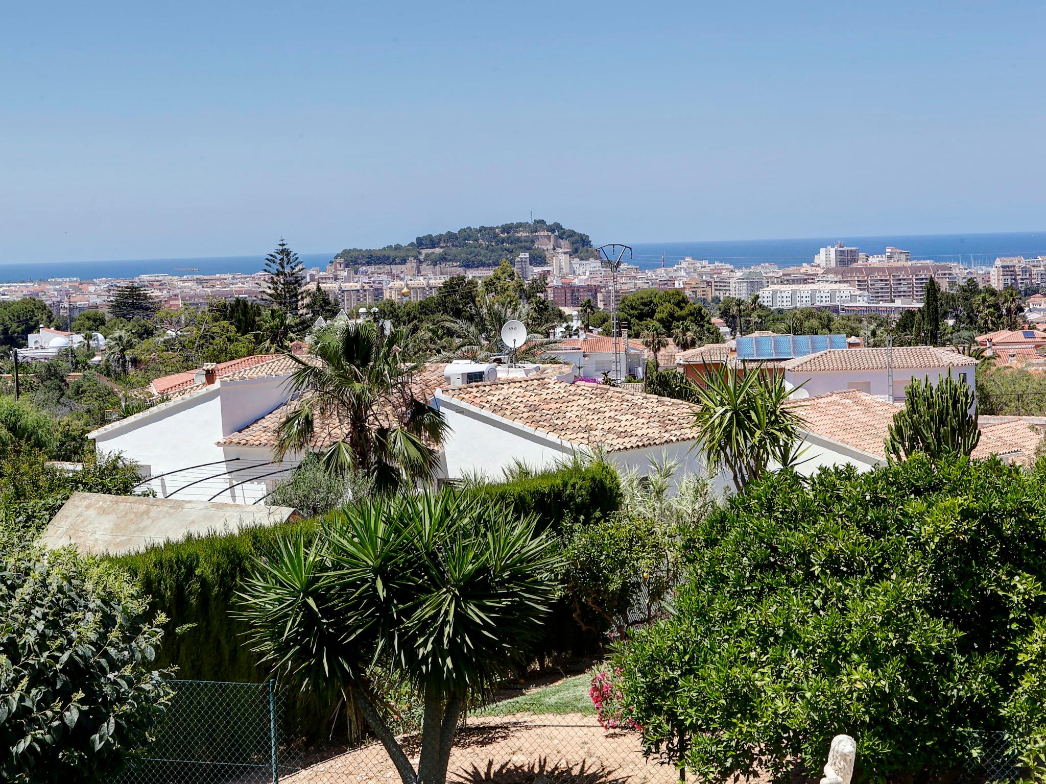 Foto 14 - Casa de 3 habitaciones en Dénia con piscina privada y vistas al mar