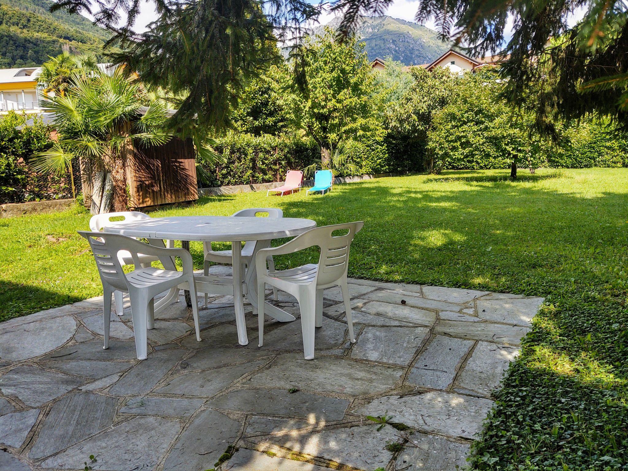 Foto 15 - Appartamento con 1 camera da letto a Porlezza con giardino e vista sulle montagne