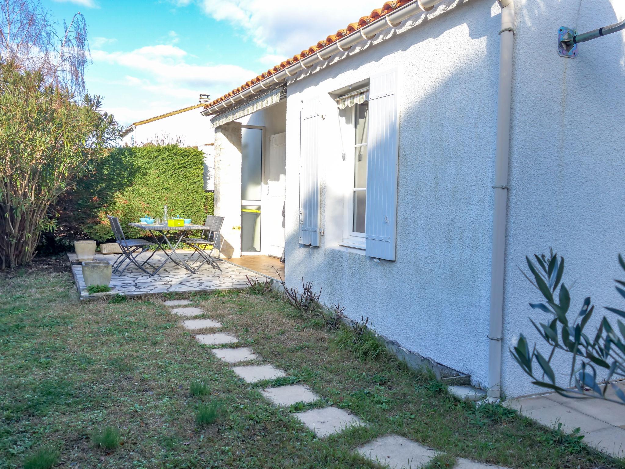 Foto 14 - Casa de 2 quartos em Saint-Palais-sur-Mer com jardim e terraço