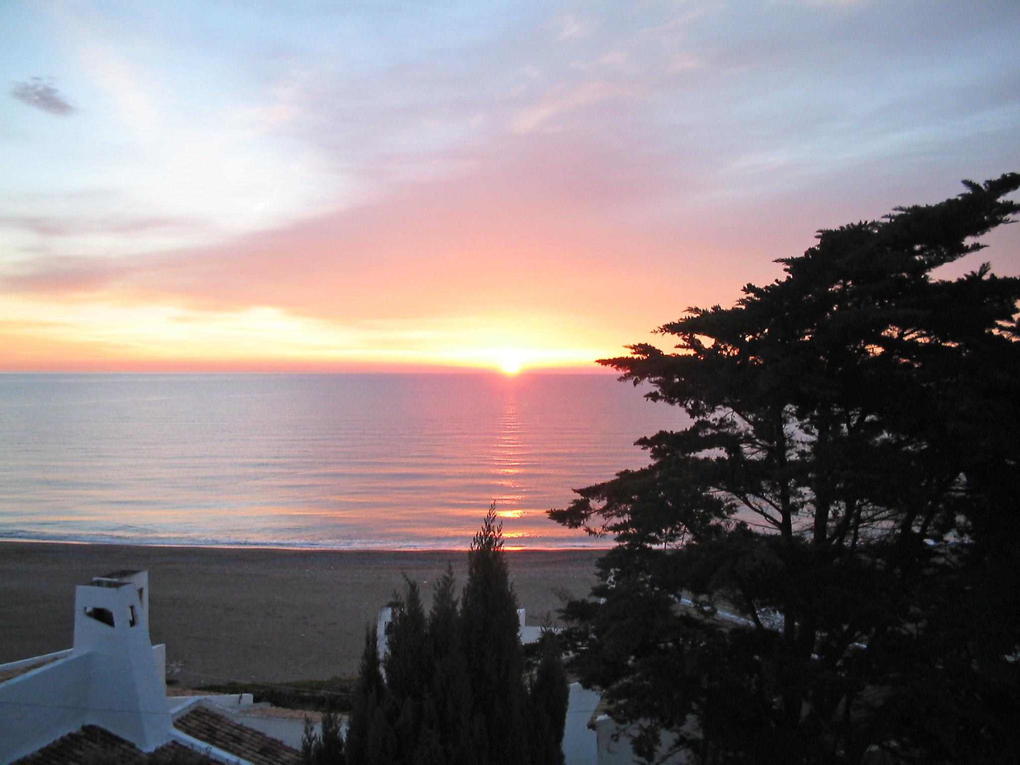 Foto 4 - Apartment mit 1 Schlafzimmer in Estepona mit schwimmbad und blick aufs meer