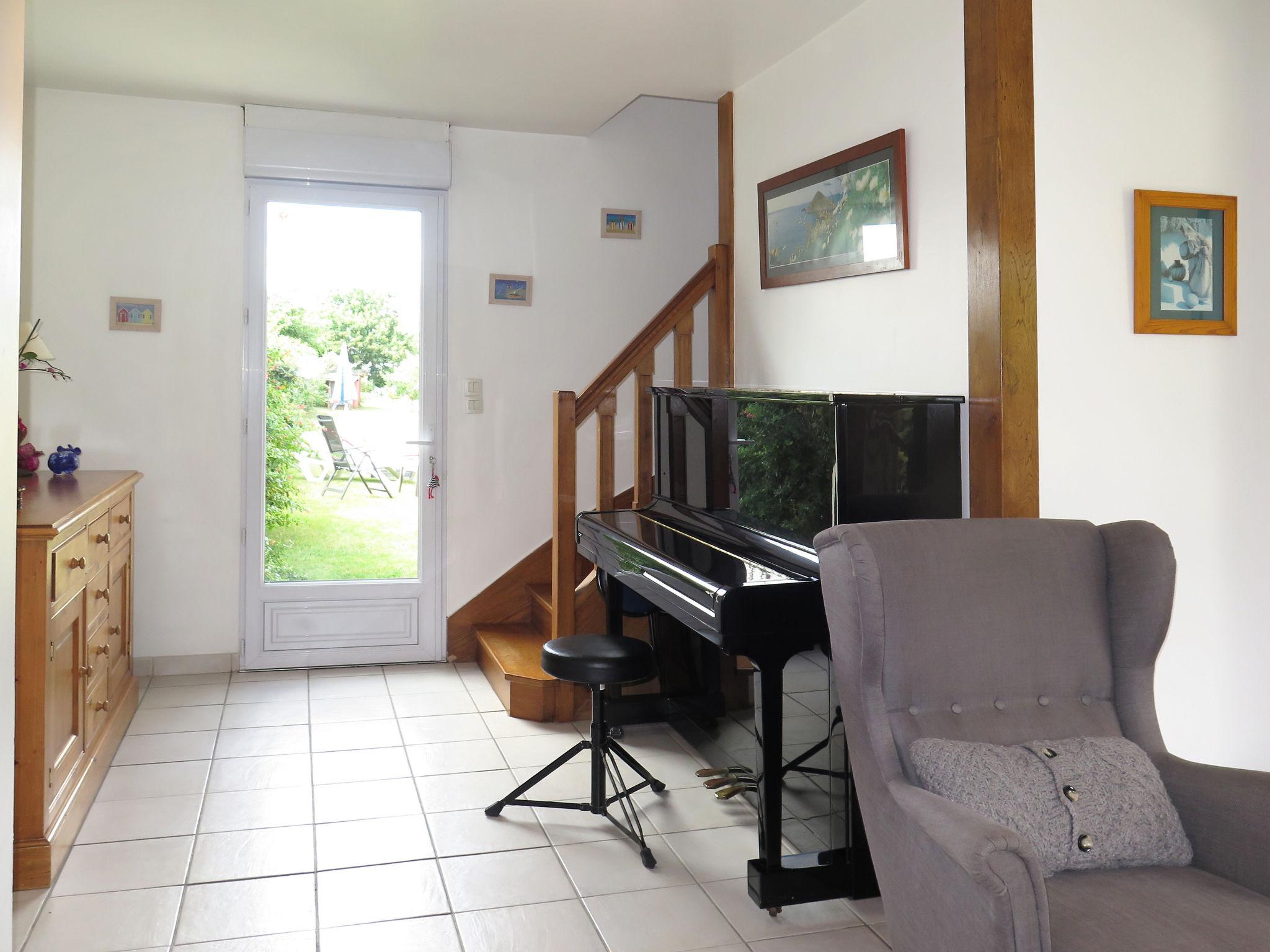 Photo 10 - 4 bedroom House in Plérin with garden and sea view