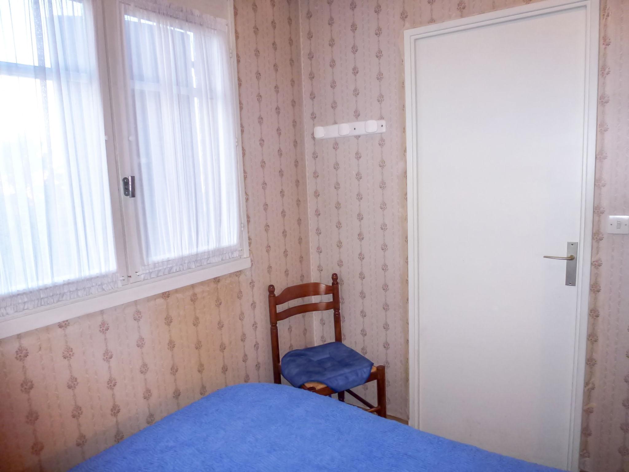 Foto 6 - Apartamento de 2 quartos em Le Grau-du-Roi com terraço