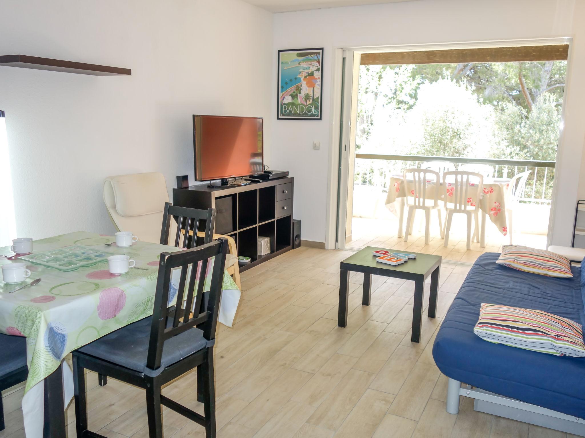 Foto 6 - Apartamento de 1 quarto em Bandol com piscina e vistas do mar