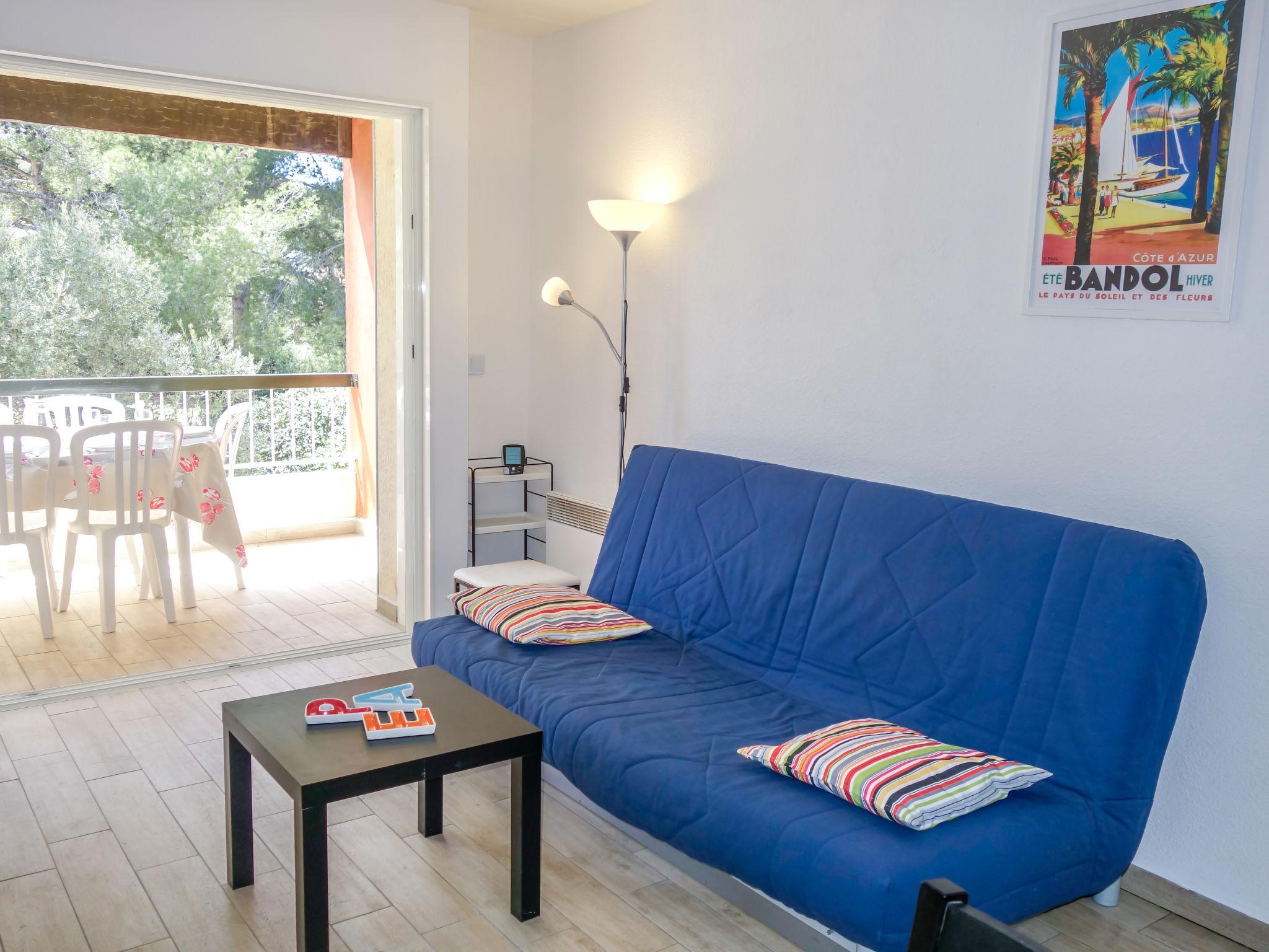 Foto 9 - Apartamento de 1 quarto em Bandol com piscina e jardim