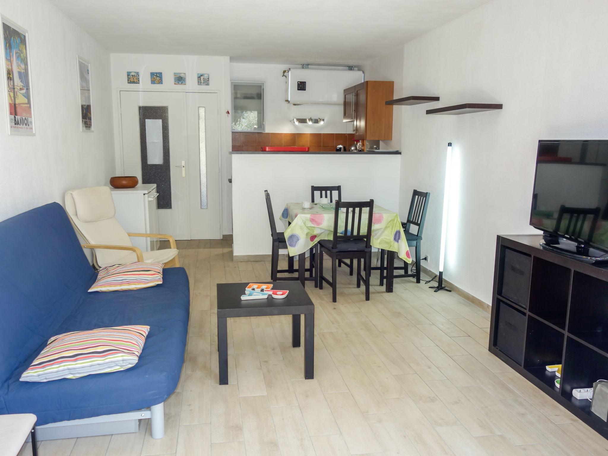 Foto 7 - Apartamento de 1 quarto em Bandol com piscina e jardim