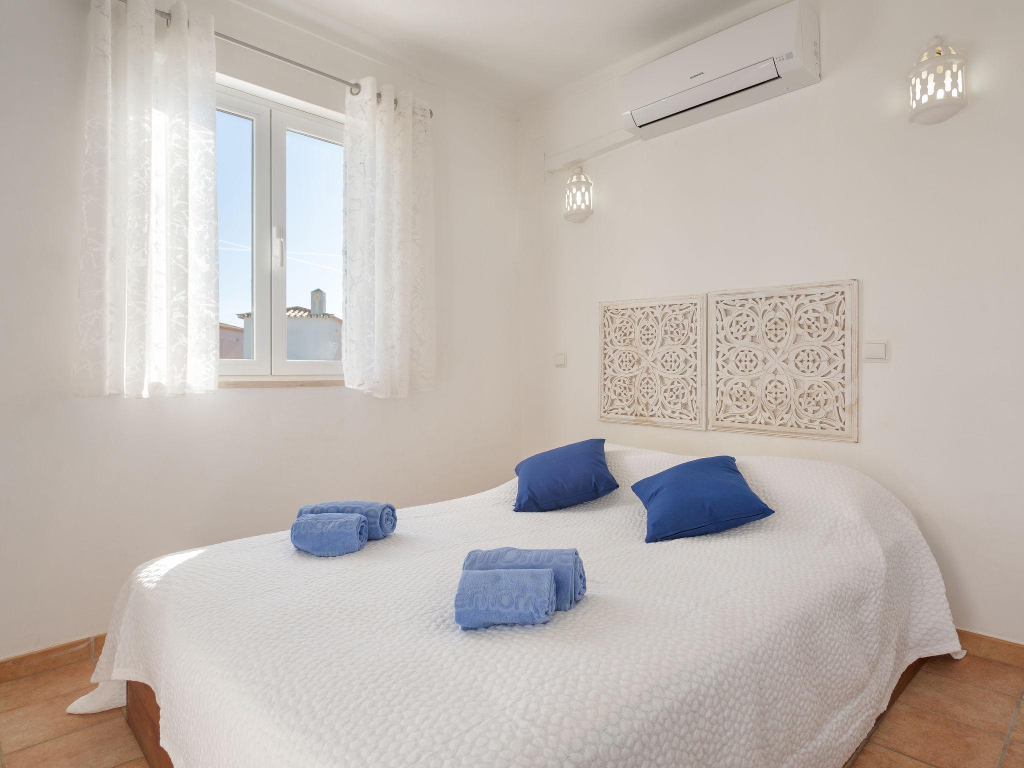 Foto 18 - Casa con 4 camere da letto a Albufeira con piscina privata e vista mare