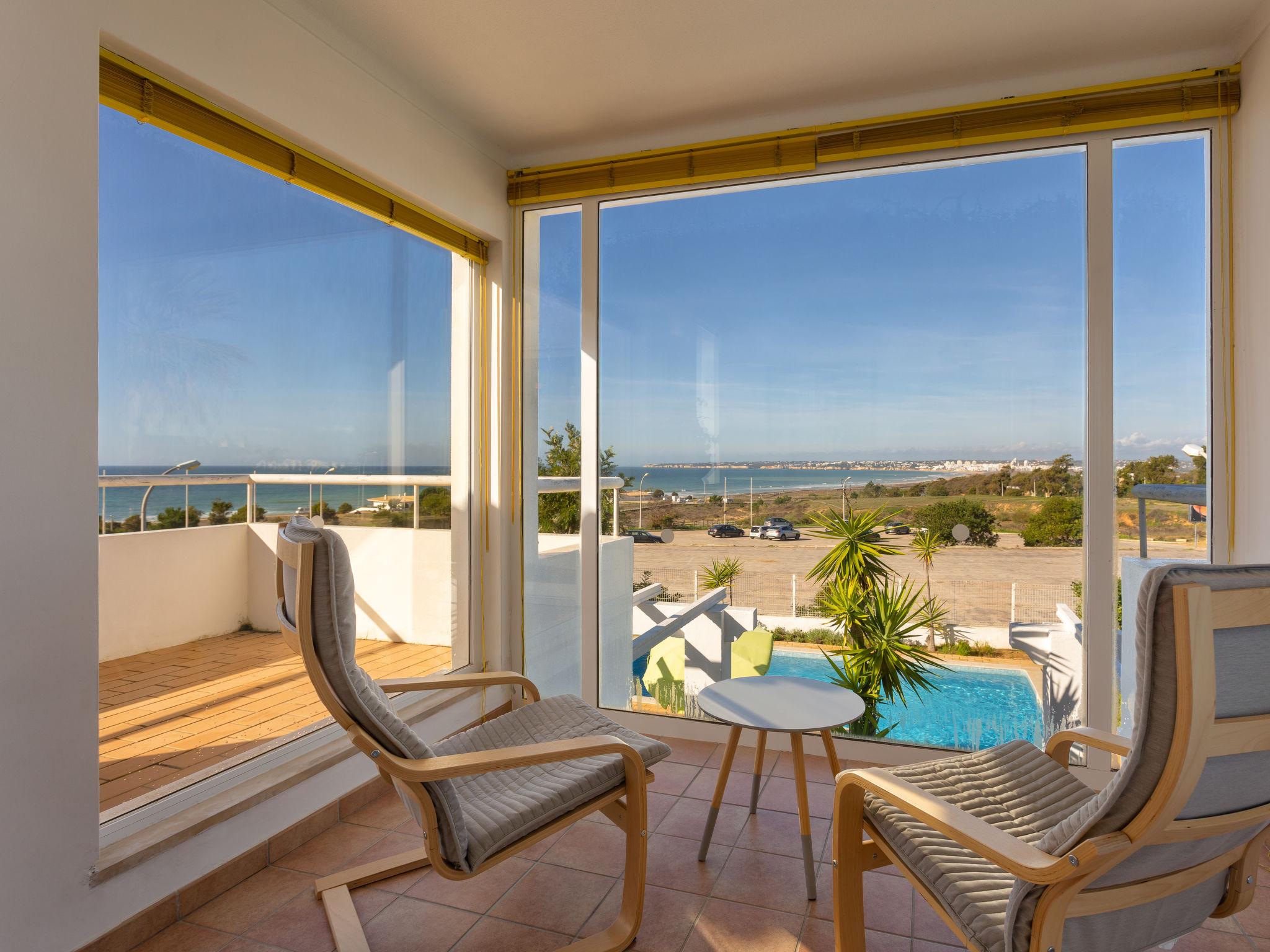 Foto 16 - Casa de 4 habitaciones en Albufeira con piscina privada y vistas al mar