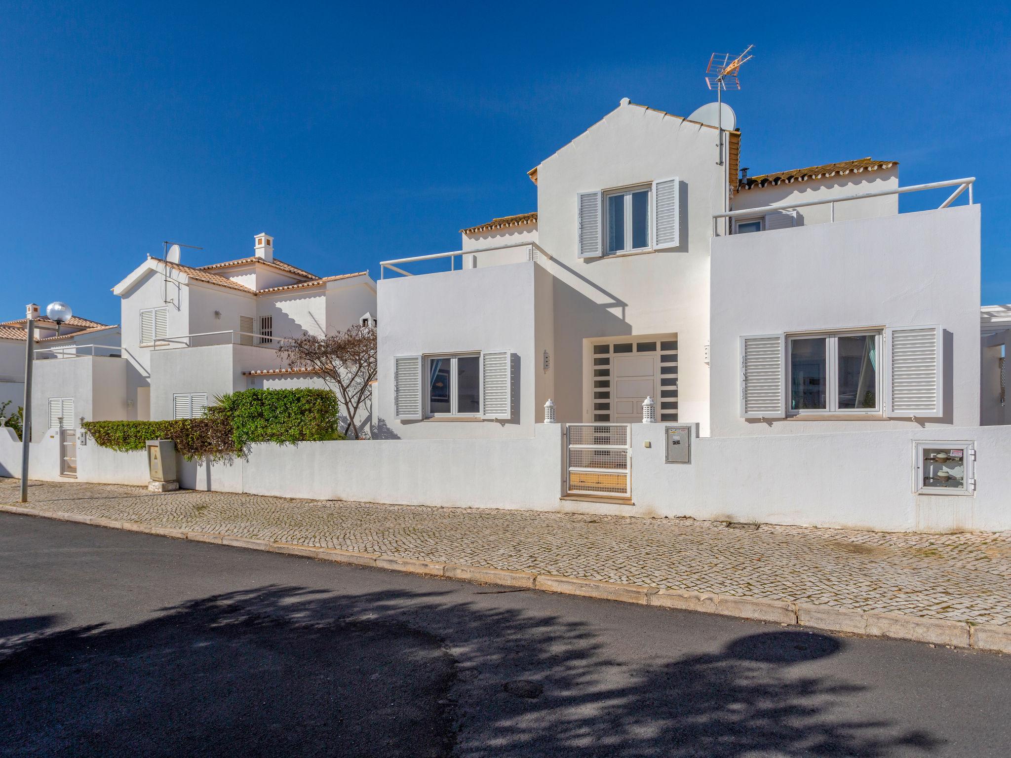 Foto 22 - Casa con 4 camere da letto a Albufeira con piscina privata e giardino