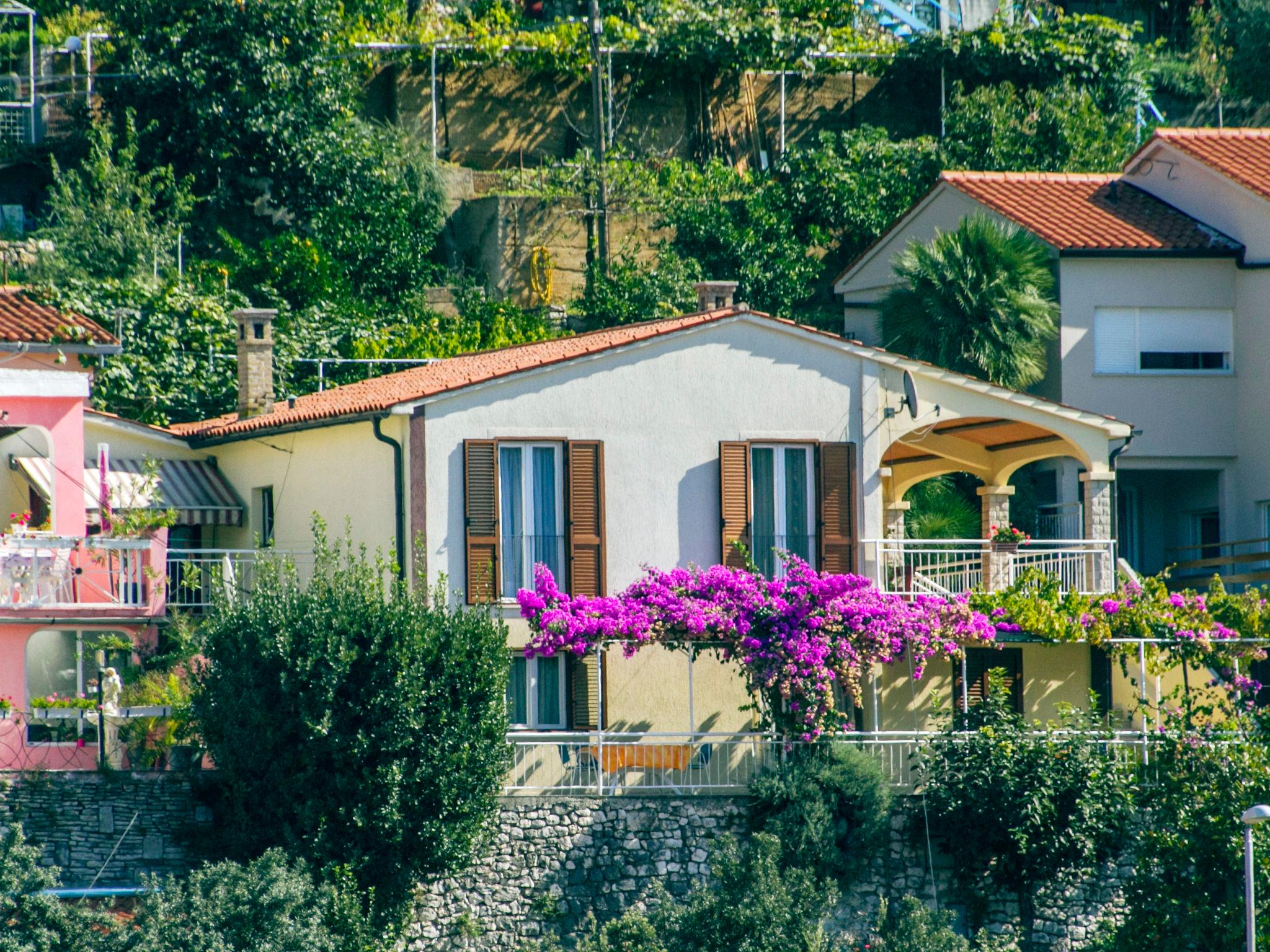 Foto 2 - Appartamento con 2 camere da letto a Labin con vista mare