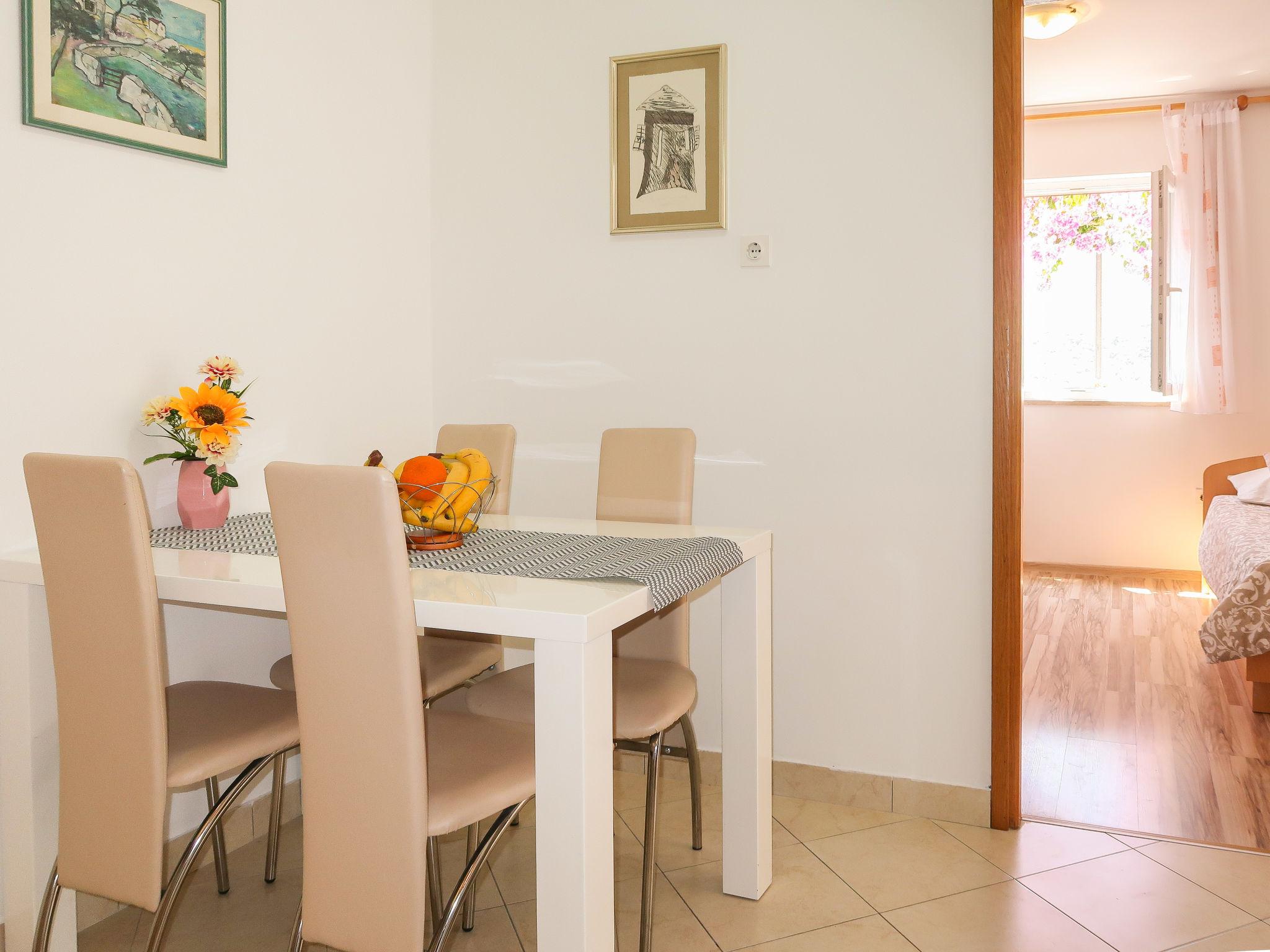 Photo 15 - 2 bedroom Apartment in Labin