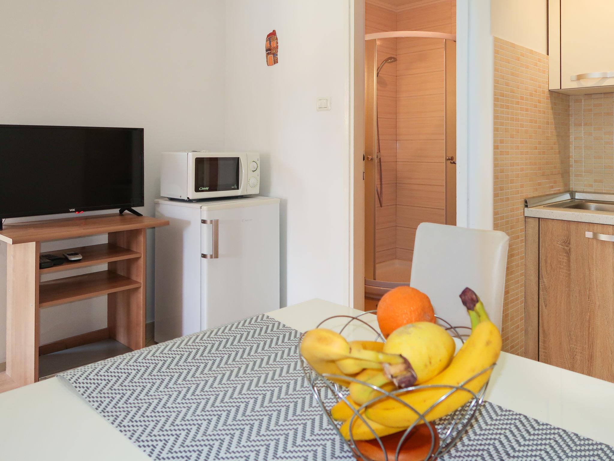 Foto 6 - Apartamento de 2 quartos em Labin