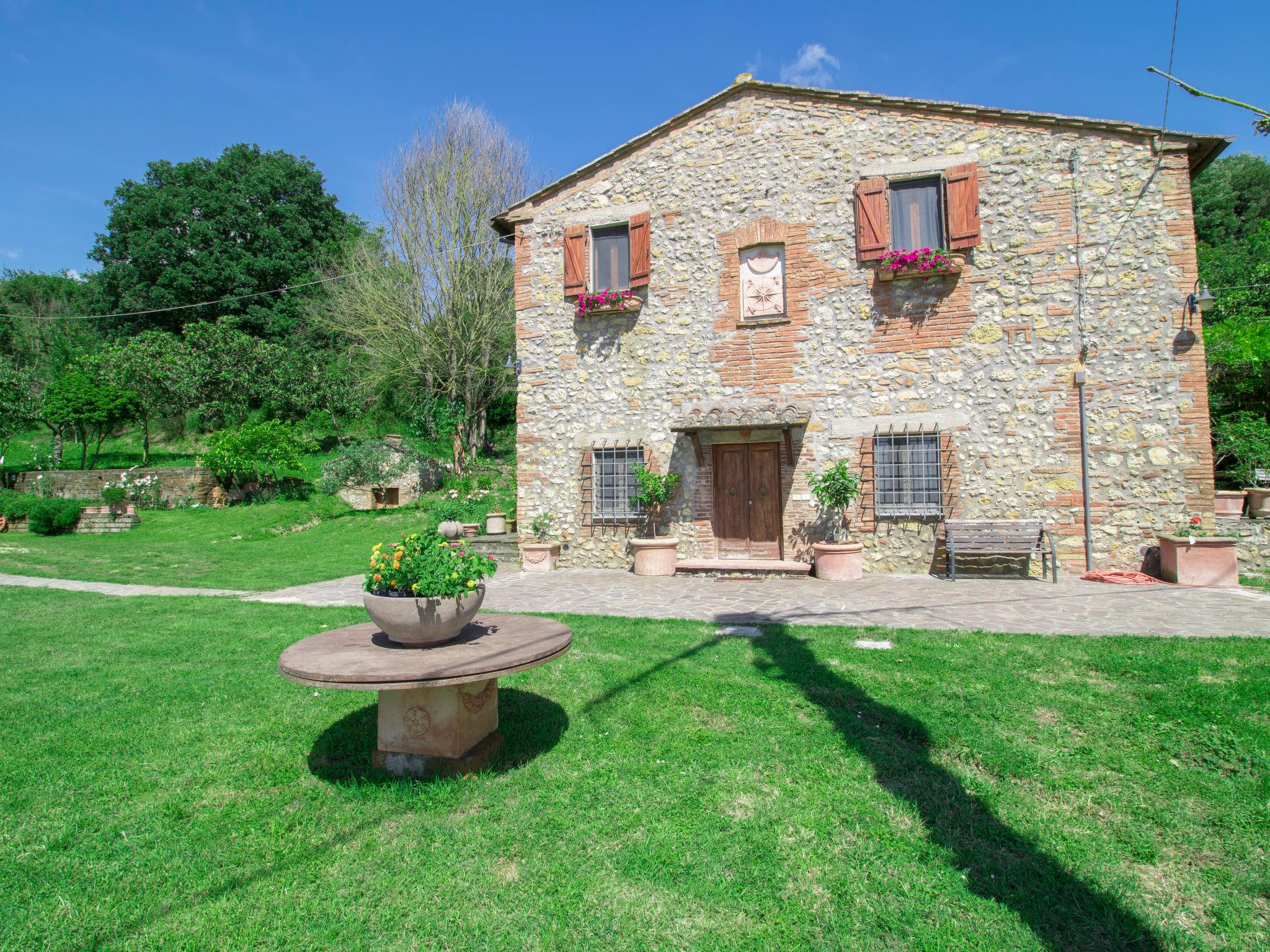 Photo 42 - 6 bedroom House in Narni with private pool and garden
