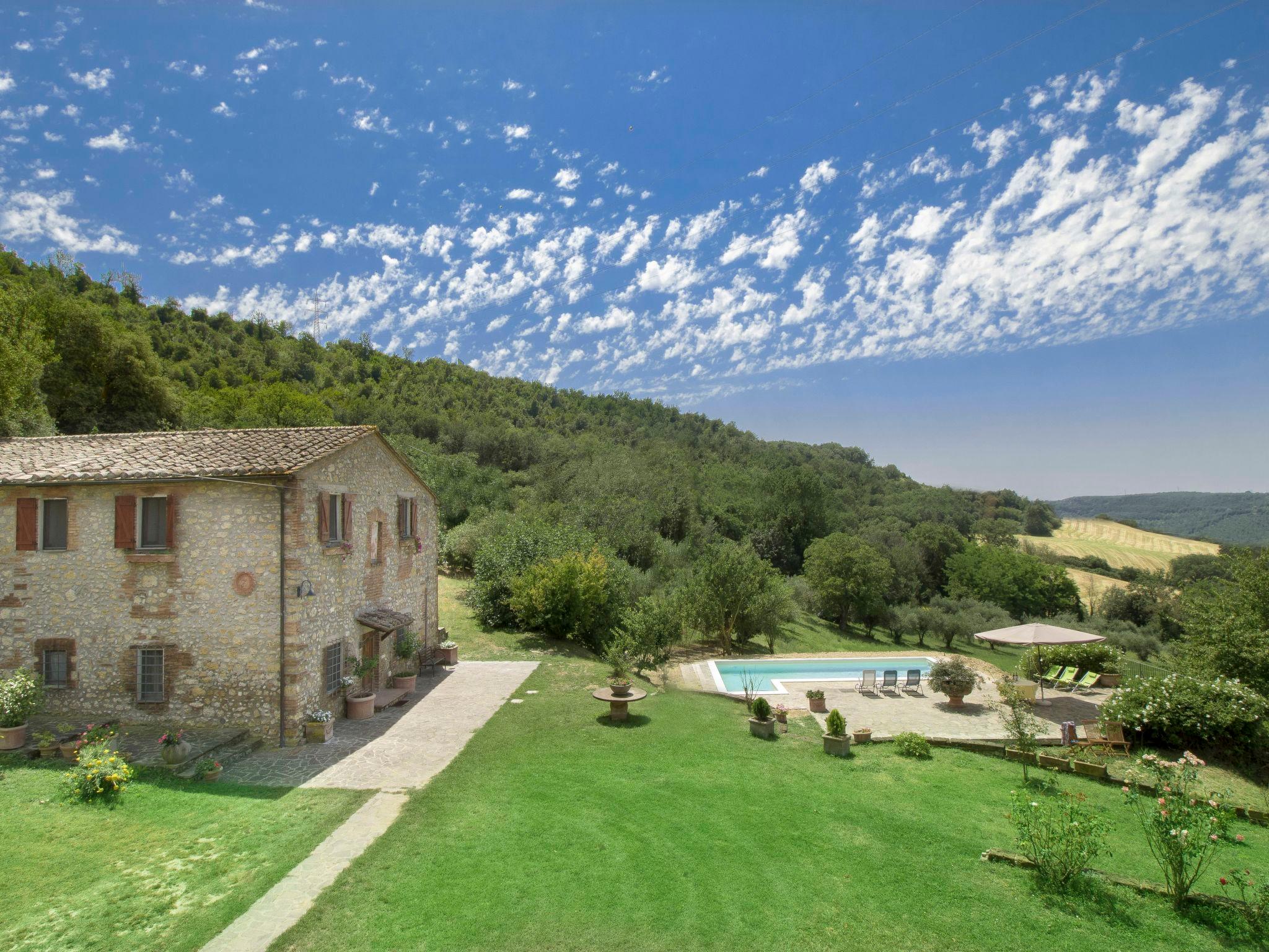 Foto 1 - Casa de 6 quartos em Narni com piscina privada e jardim