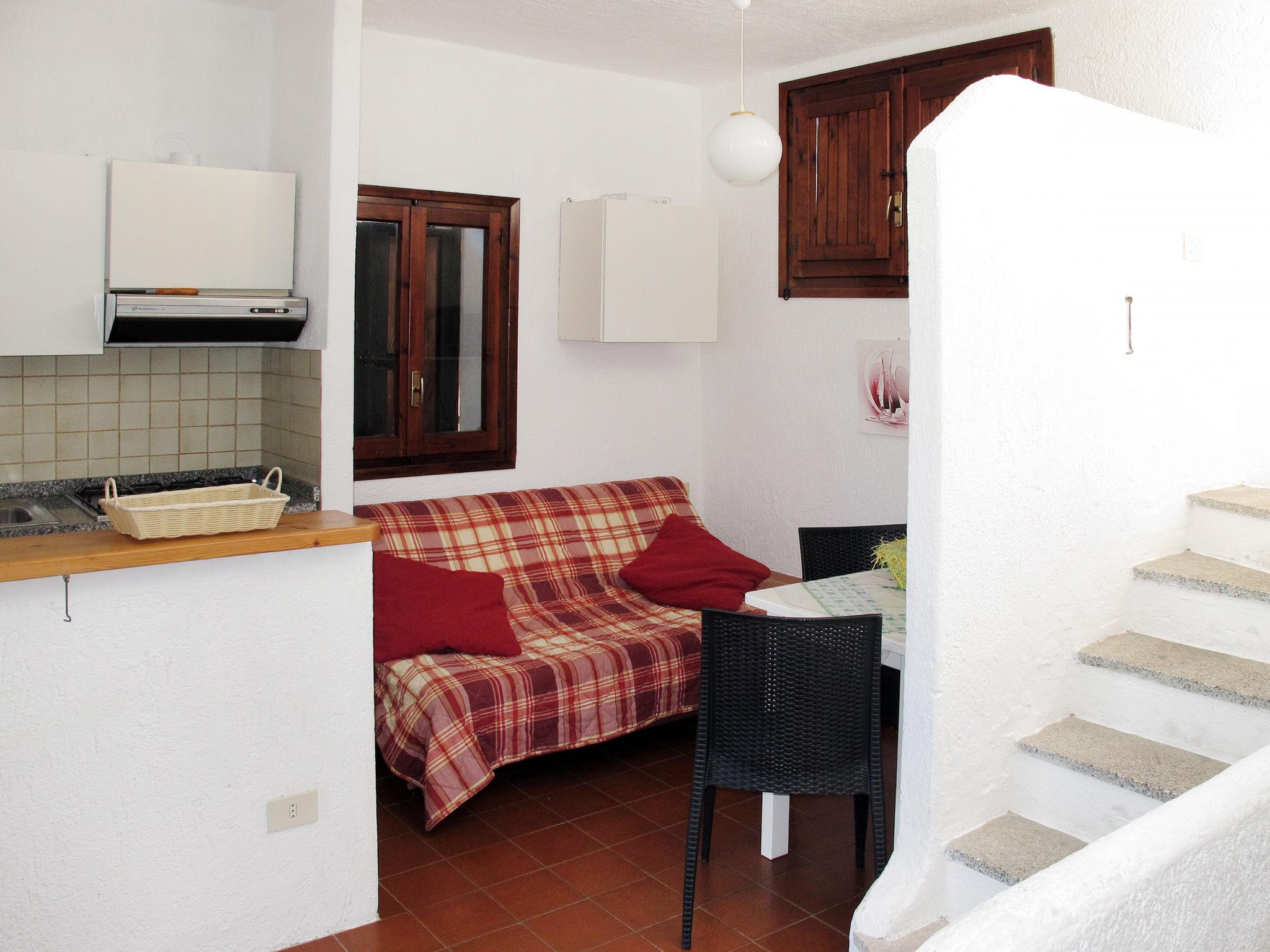 Foto 4 - Apartamento de 1 habitación en Santa Teresa Gallura con piscina y vistas al mar