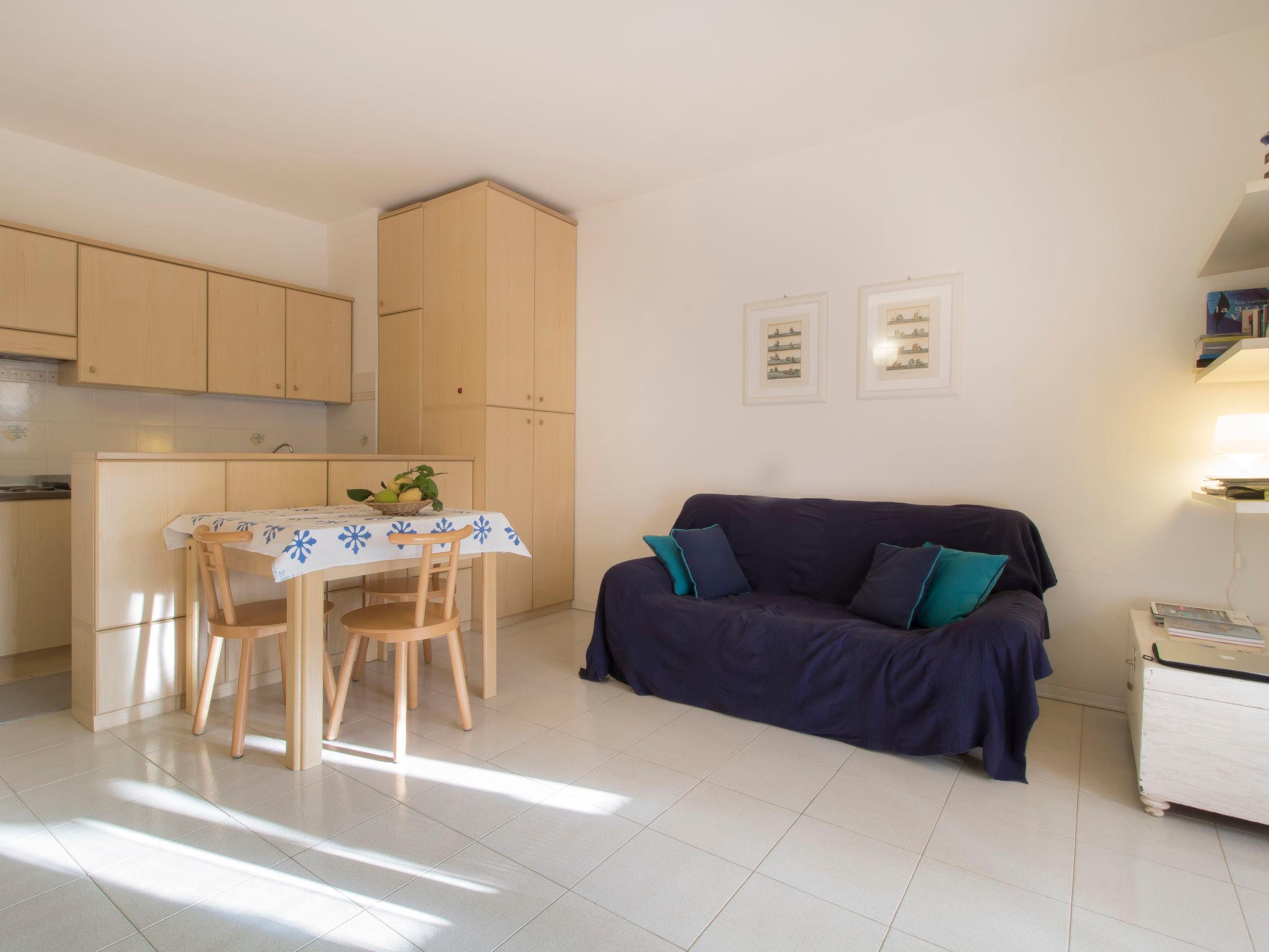 Foto 6 - Apartamento de 1 quarto em Porto Azzurro com jardim