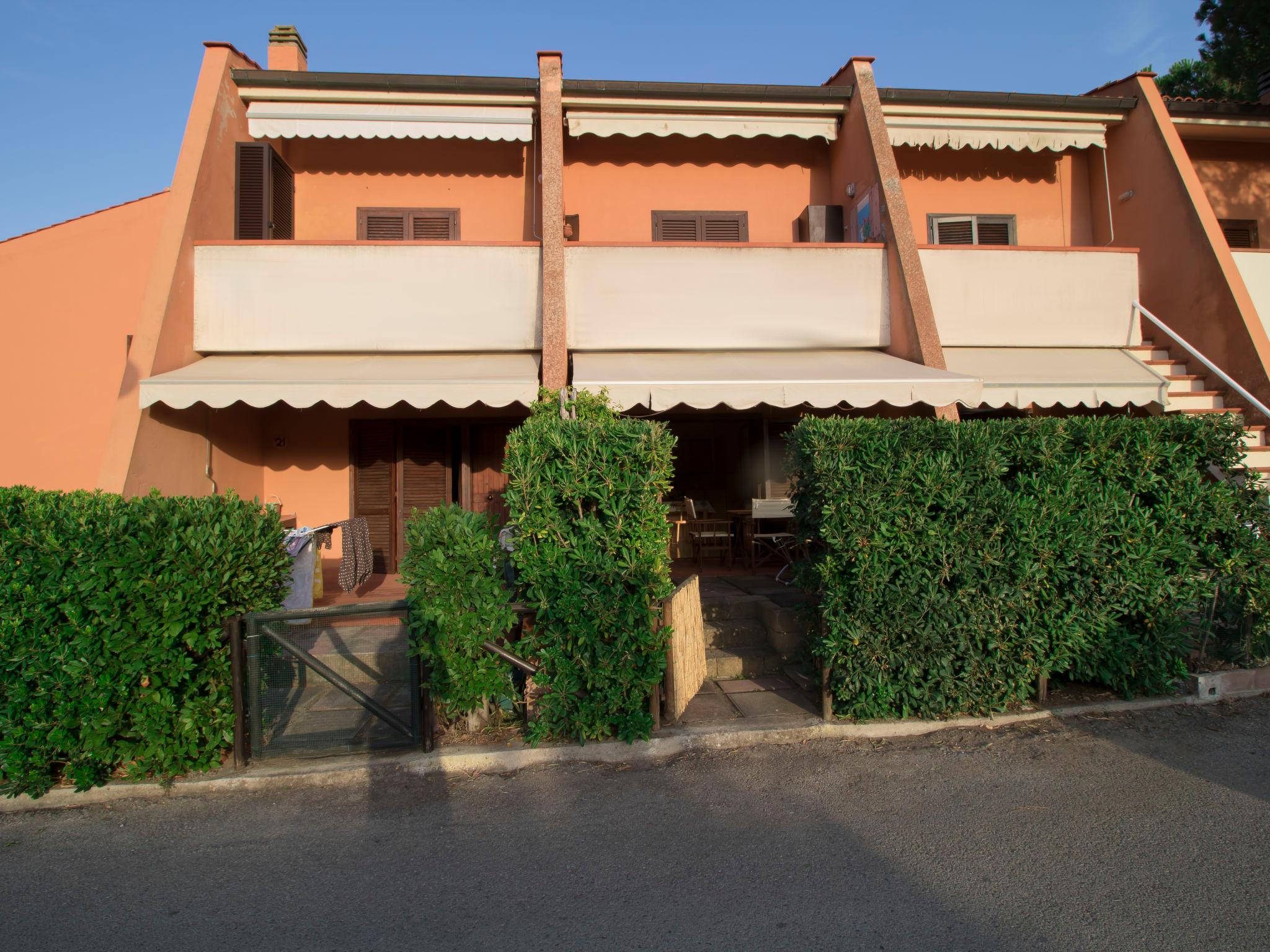 Photo 11 - Appartement de 1 chambre à Porto Azzurro avec jardin