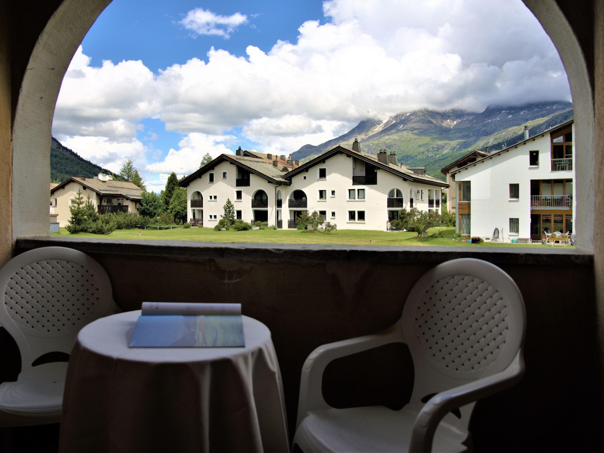 Foto 4 - Apartment mit 2 Schlafzimmern in Sils im Engadin/Segl mit garten