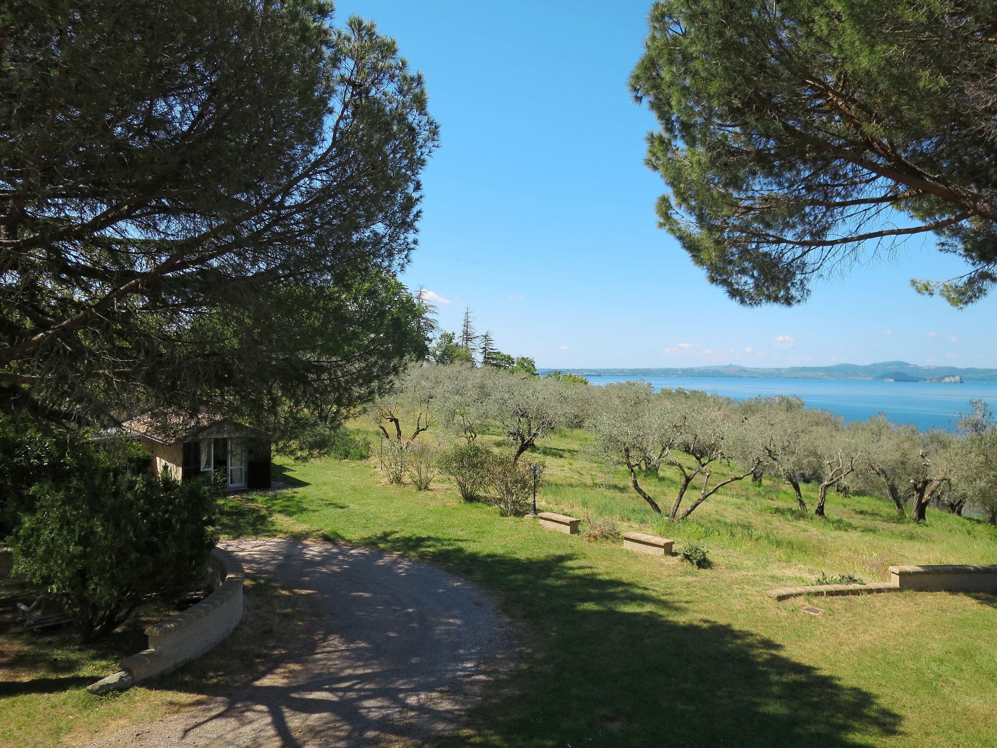 Foto 15 - Casa con 3 camere da letto a Bolsena con piscina e giardino