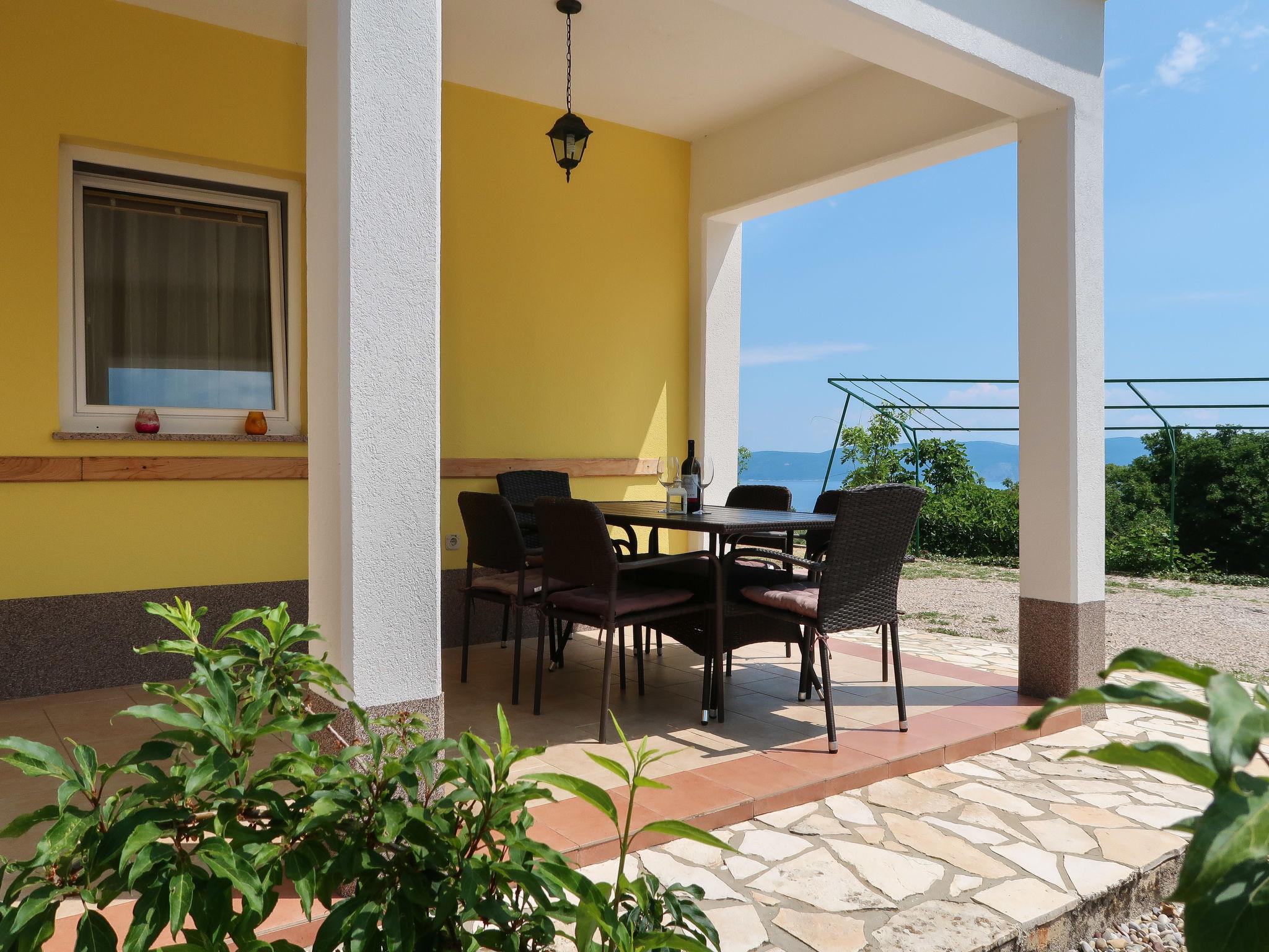 Photo 4 - Appartement de 2 chambres à Raša avec terrasse et vues à la mer
