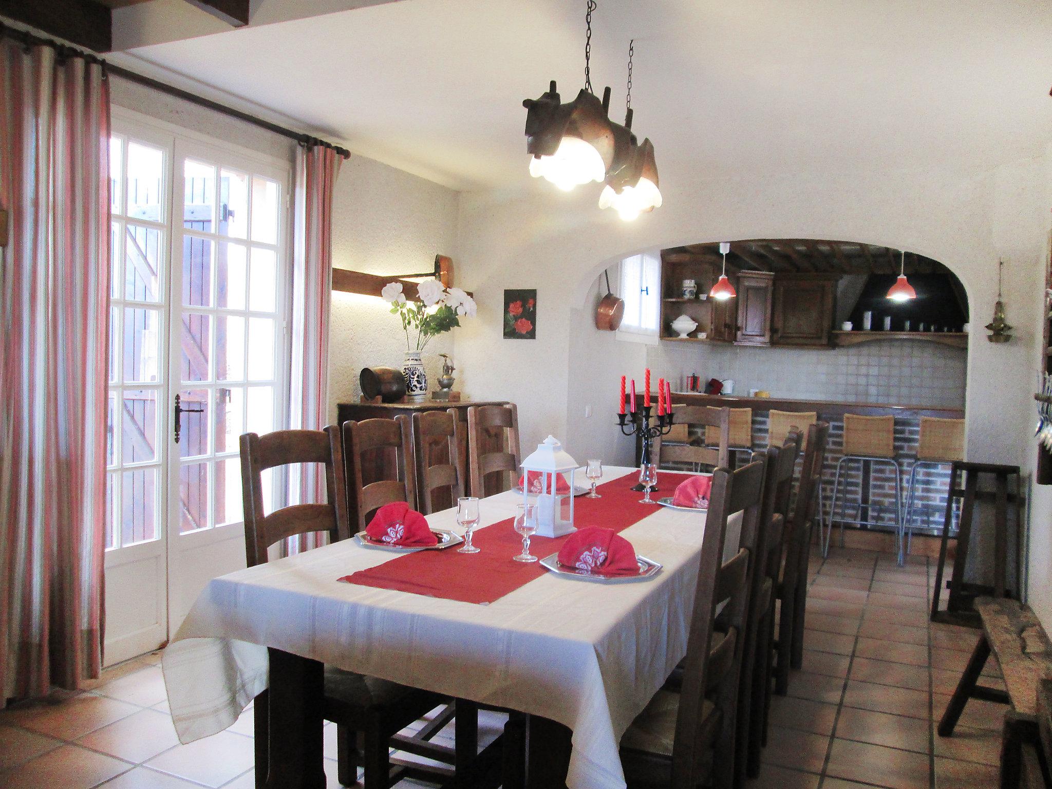 Foto 6 - Haus mit 4 Schlafzimmern in Bagnac-sur-Célé mit privater pool und terrasse