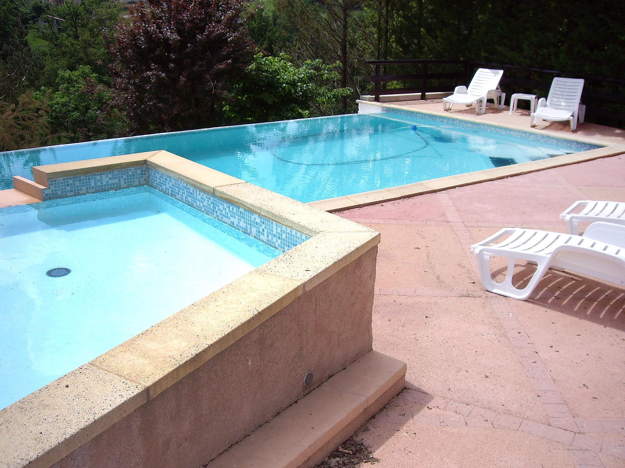 Foto 17 - Casa de 4 quartos em Bagnac-sur-Célé com piscina privada e terraço