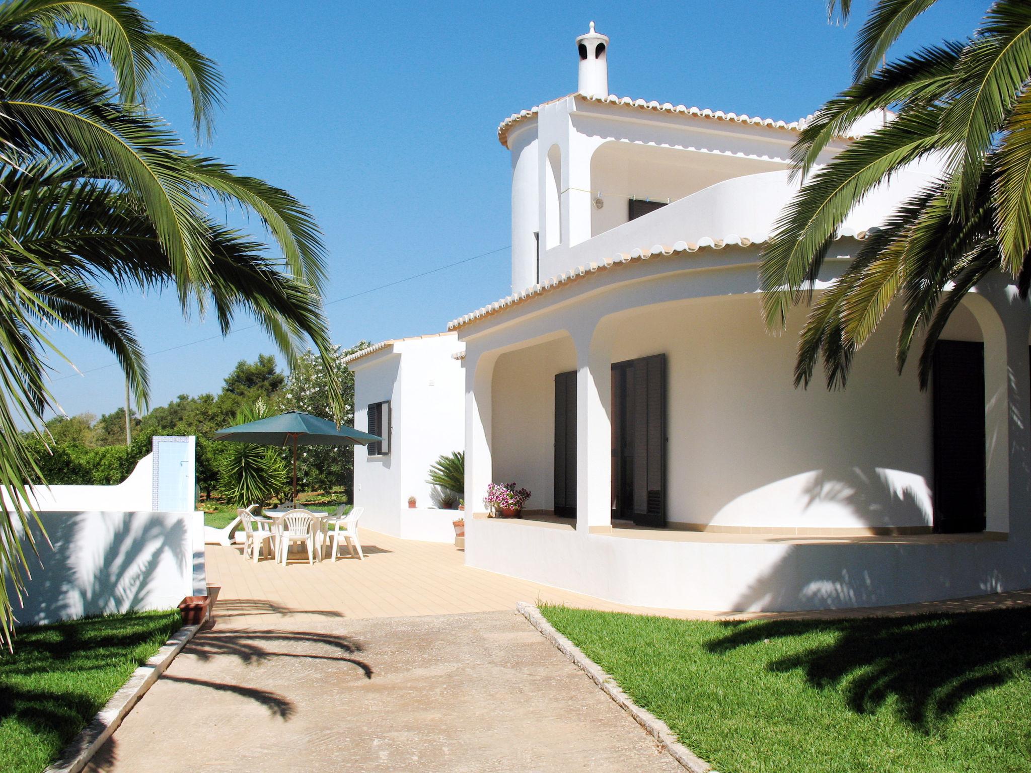 Foto 14 - Casa de 3 quartos em Lagoa com piscina privada e jardim