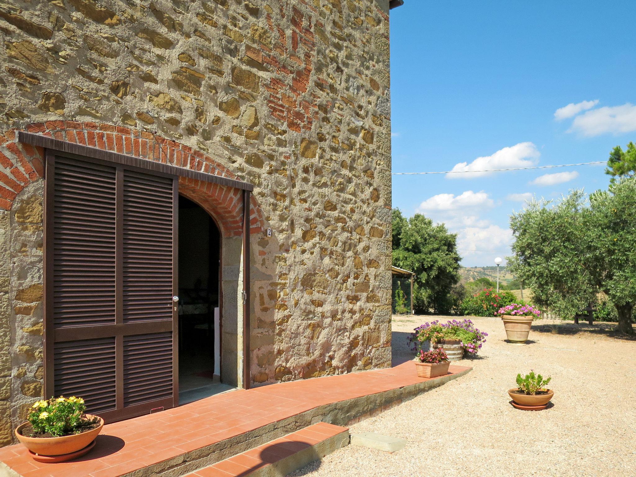 Foto 16 - Apartamento de 2 habitaciones en Magliano in Toscana con jardín