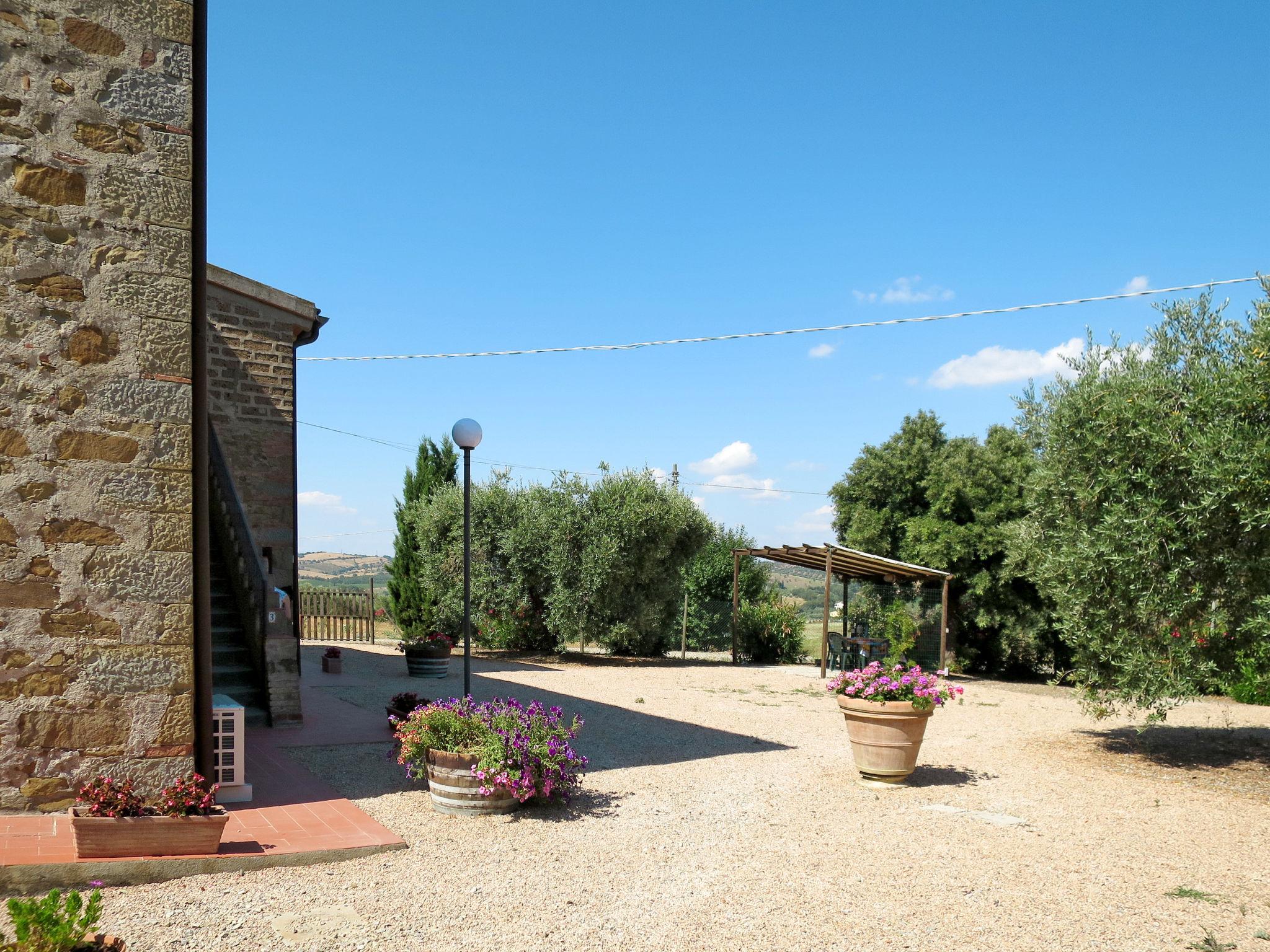 Foto 20 - Apartamento de 2 habitaciones en Magliano in Toscana con jardín
